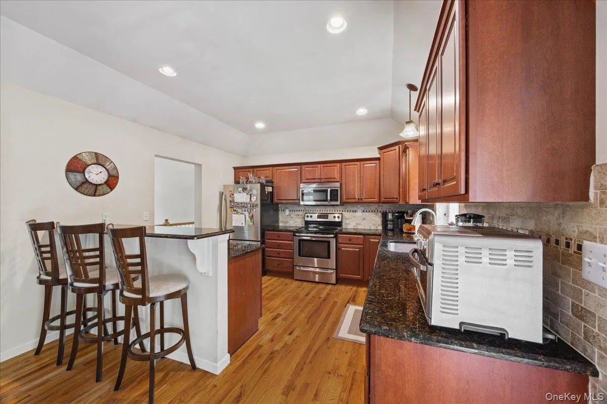 83 Whitford Road, Minisink, NY, 4 Bedrooms Bedrooms, 12 Rooms Rooms,3 BathroomsBathrooms,Residential,For Rent,Whitford,0,1042677 83 Whitford Road, Minisink, NY, 4 Bedrooms Bedrooms, 12 Rooms Rooms,3 BathroomsBathrooms,Residential,For Rent,Whitford,0,1042677