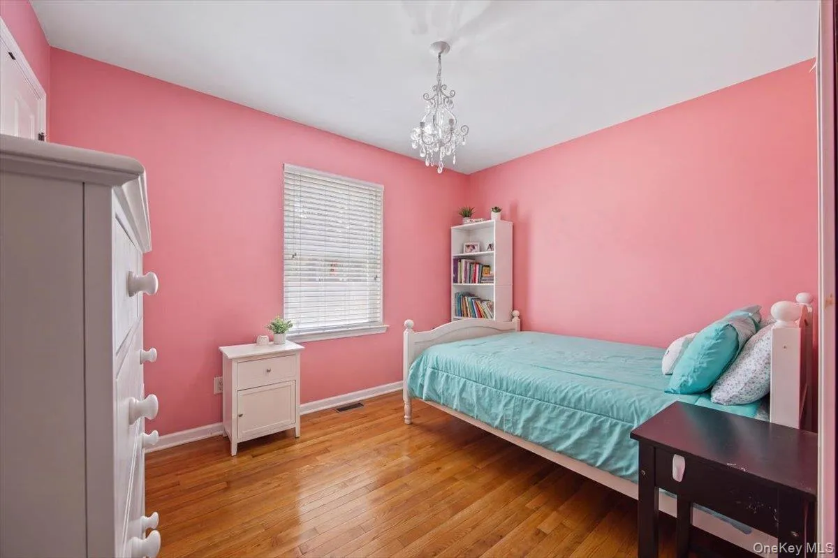 Guest bedroom 2. Guest bedroom 2.
