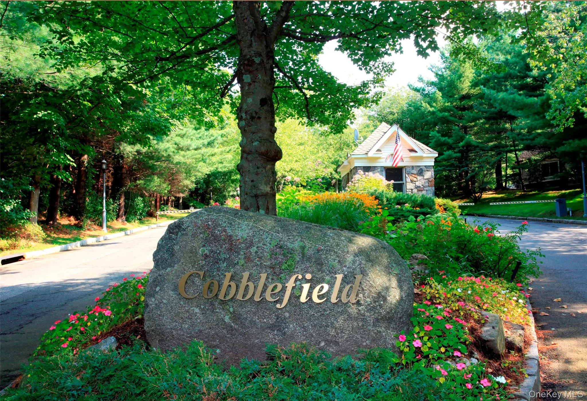 Cobblefield main entrance with 24 hour manned-gatehouse. Cobblefield main entrance with 24 hour manned-gatehouse.