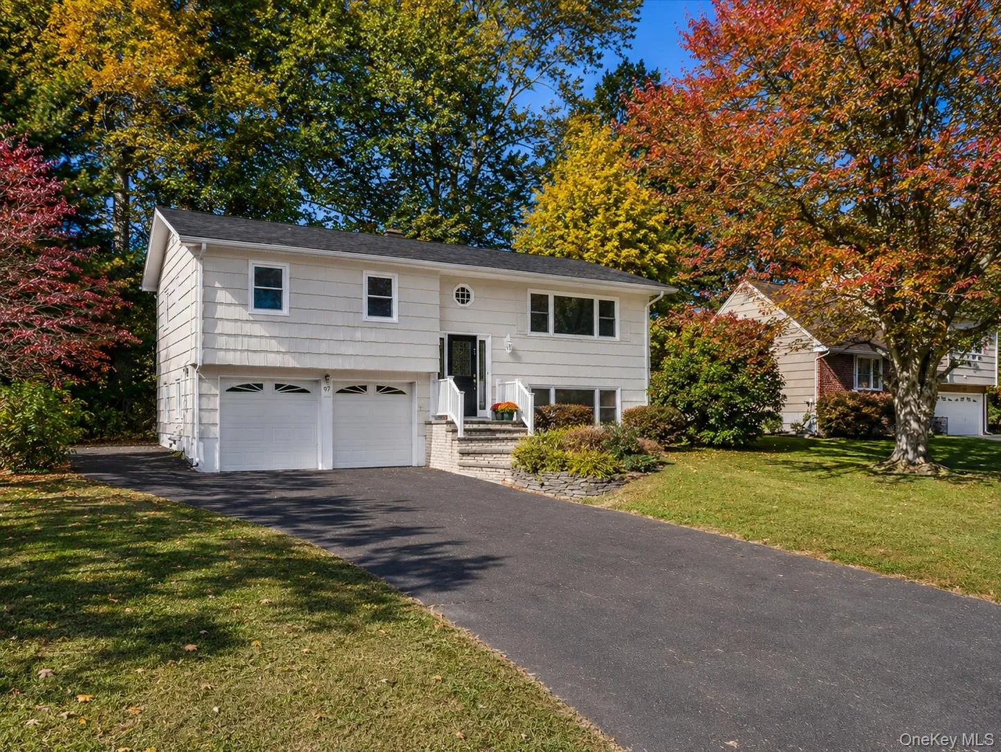 97 Grandview Avenue, Clarkstown, NY, 4 Bedrooms Bedrooms, 11 Rooms Rooms,2 BathroomsBathrooms,Residential,For Rent,Grandview,0,1042690 97 Grandview Avenue, Clarkstown, NY, 4 Bedrooms Bedrooms, 11 Rooms Rooms,2 BathroomsBathrooms,Residential,For Rent,Grandview,0,1042690