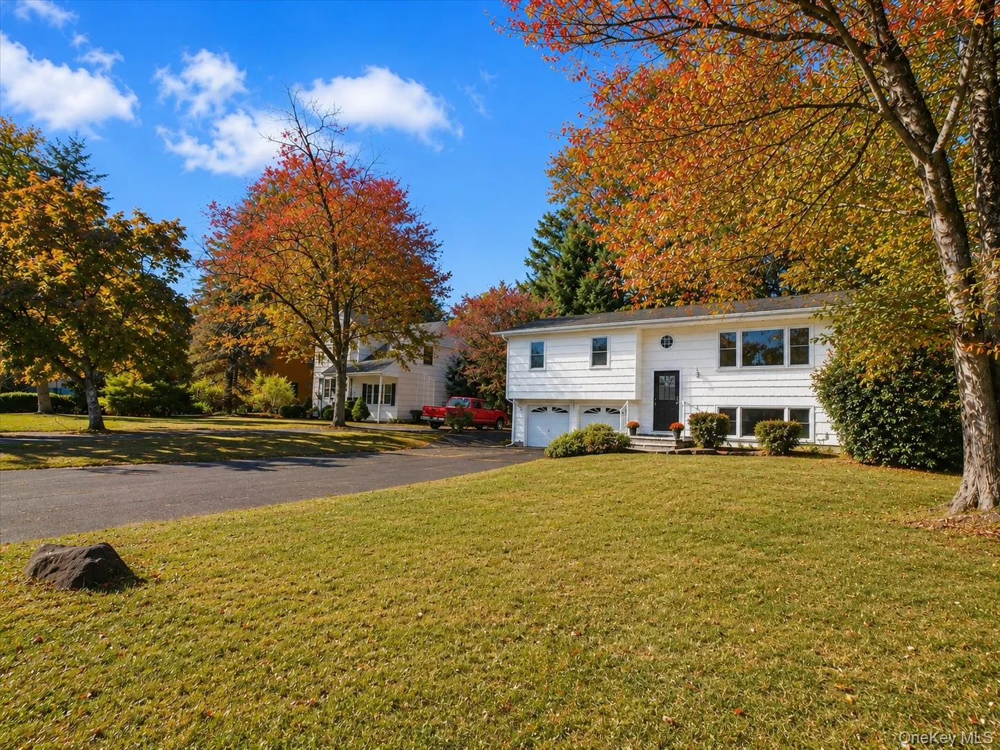 97 Grandview Avenue, Clarkstown, NY, 4 Bedrooms Bedrooms, 11 Rooms Rooms,2 BathroomsBathrooms,Residential,For Rent,Grandview,0,1042690 97 Grandview Avenue, Clarkstown, NY, 4 Bedrooms Bedrooms, 11 Rooms Rooms,2 BathroomsBathrooms,Residential,For Rent,Grandview,0,1042690