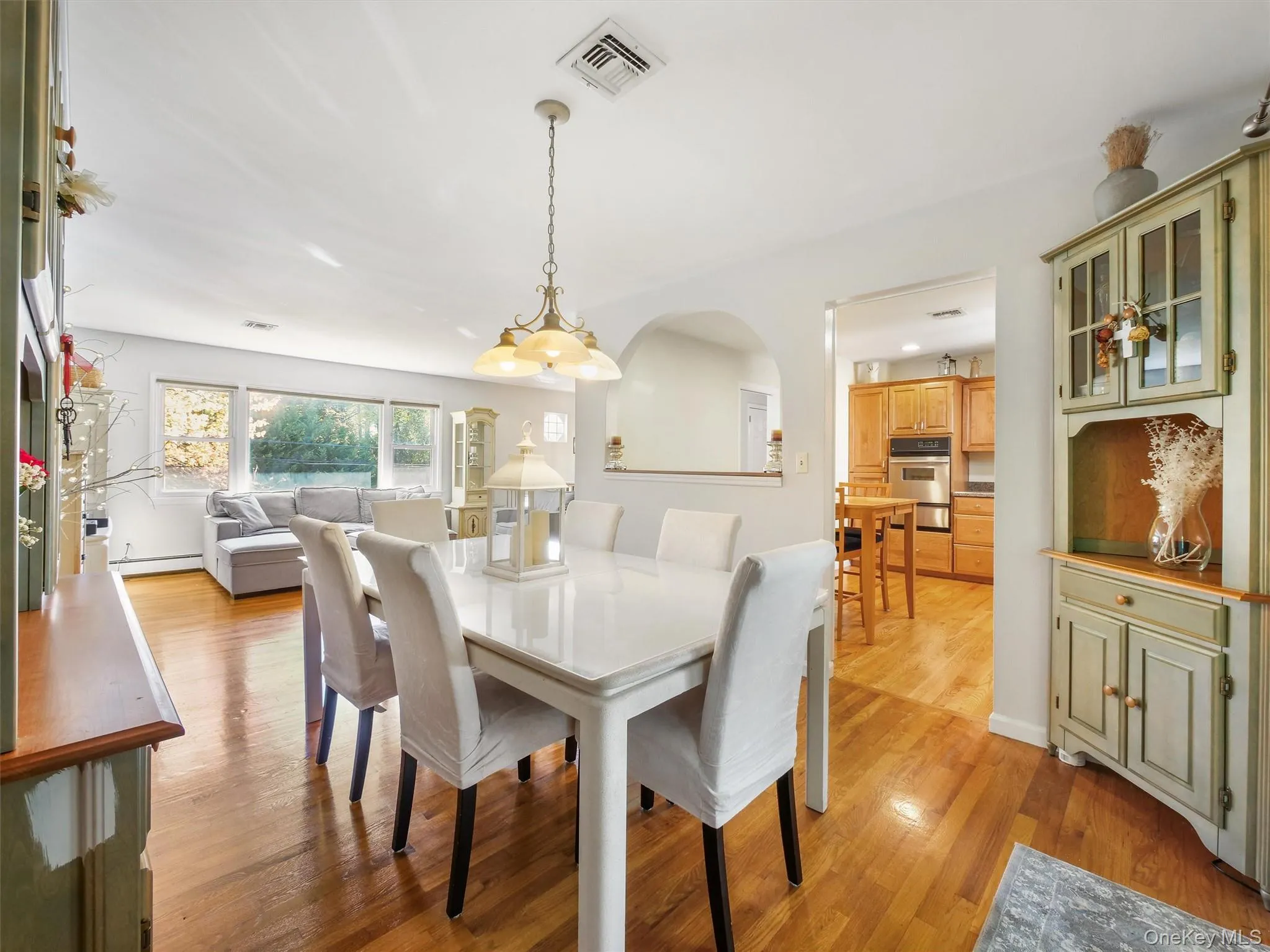 97 Grandview Avenue, Clarkstown, NY, 4 Bedrooms Bedrooms, 11 Rooms Rooms,2 BathroomsBathrooms,Residential,For Rent,Grandview,0,1042690 97 Grandview Avenue, Clarkstown, NY, 4 Bedrooms Bedrooms, 11 Rooms Rooms,2 BathroomsBathrooms,Residential,For Rent,Grandview,0,1042690