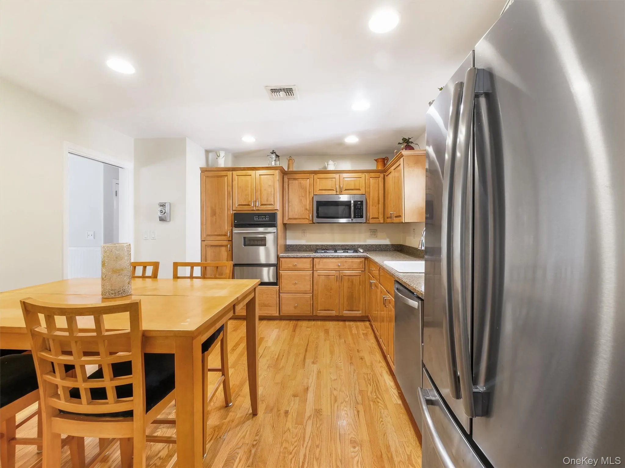 97 Grandview Avenue, Clarkstown, NY, 4 Bedrooms Bedrooms, 11 Rooms Rooms,2 BathroomsBathrooms,Residential,For Rent,Grandview,0,1042690 97 Grandview Avenue, Clarkstown, NY, 4 Bedrooms Bedrooms, 11 Rooms Rooms,2 BathroomsBathrooms,Residential,For Rent,Grandview,0,1042690
