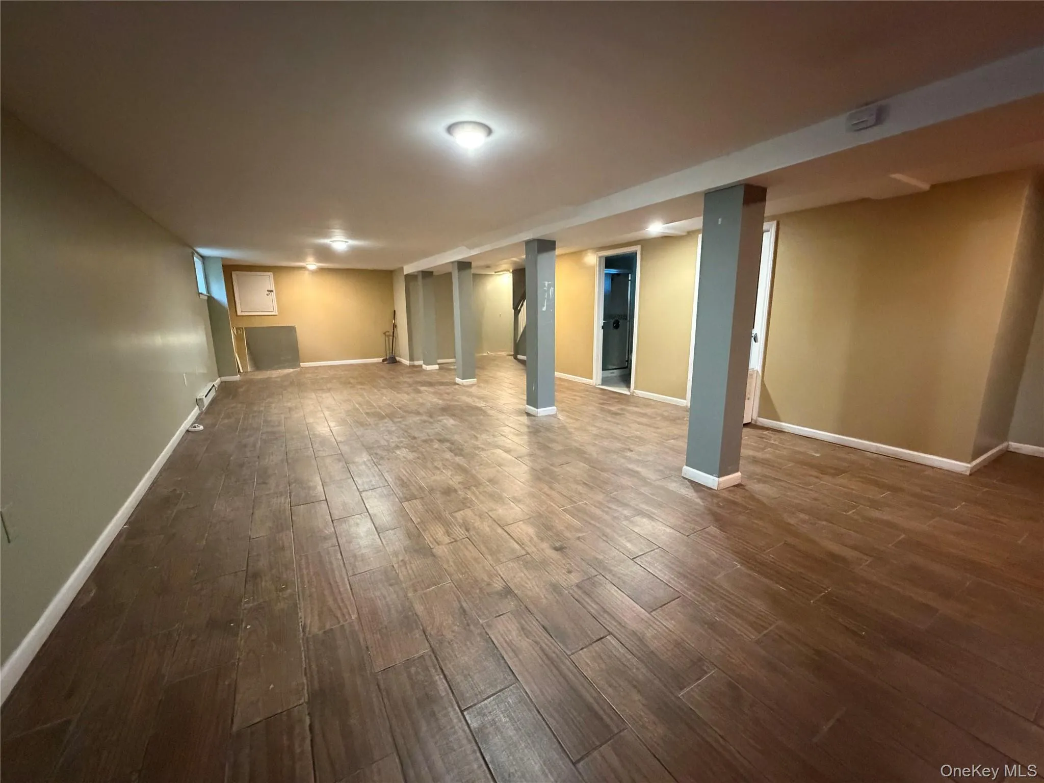 2829 Elm Street, Hempstead, NY, 5 Bedrooms Bedrooms, 11 Rooms Rooms,3 BathroomsBathrooms,Residential,For Rent,Elm,0,1042693 2829 Elm Street, Hempstead, NY, 5 Bedrooms Bedrooms, 11 Rooms Rooms,3 BathroomsBathrooms,Residential,For Rent,Elm,0,1042693