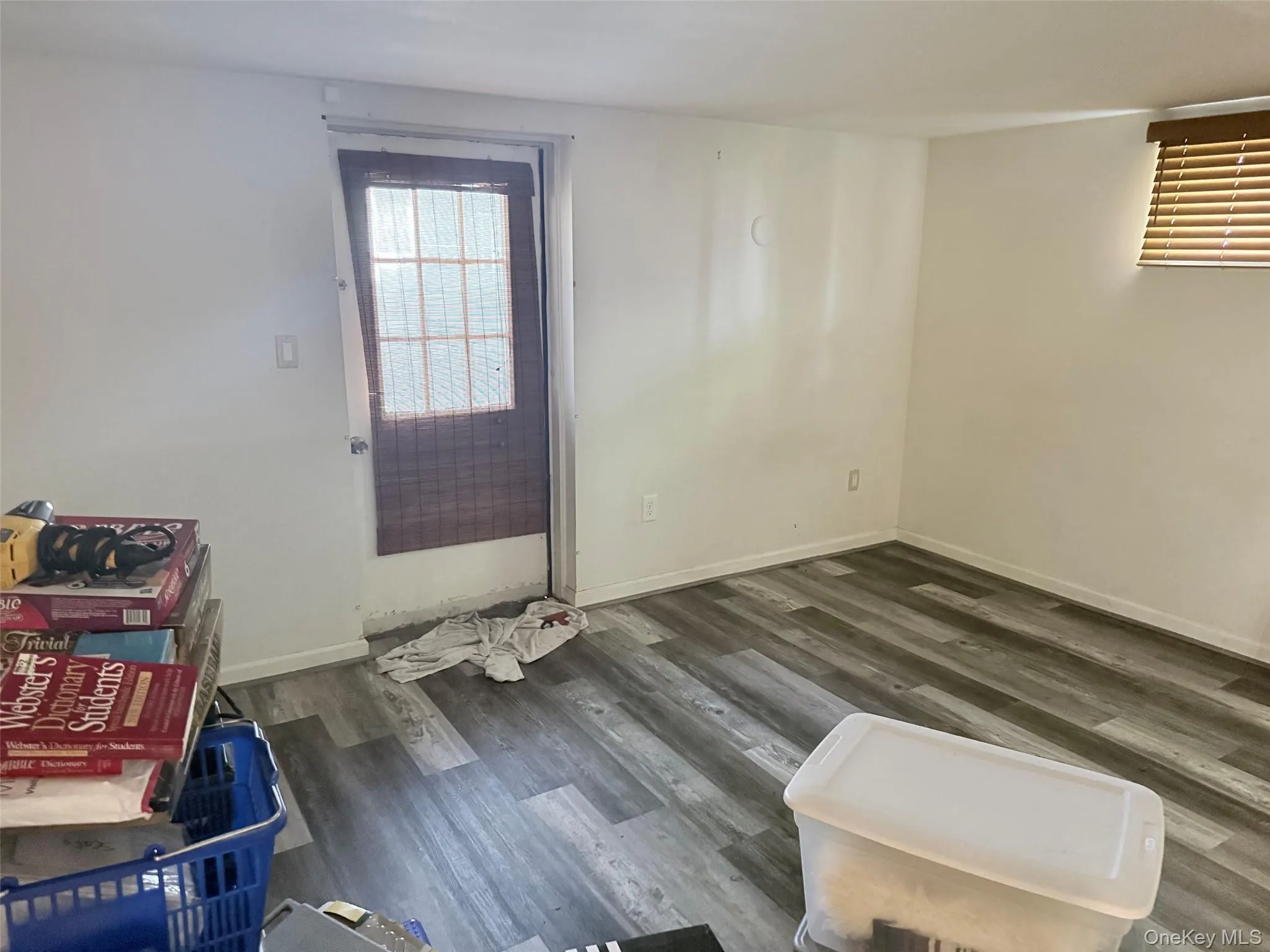 110 Tudor Road, Brookhaven, NY, 4 Bedrooms Bedrooms, 8 Rooms Rooms,2 BathroomsBathrooms,Residential,For Rent,Tudor,0,1042696 110 Tudor Road, Brookhaven, NY, 4 Bedrooms Bedrooms, 8 Rooms Rooms,2 BathroomsBathrooms,Residential,For Rent,Tudor,0,1042696