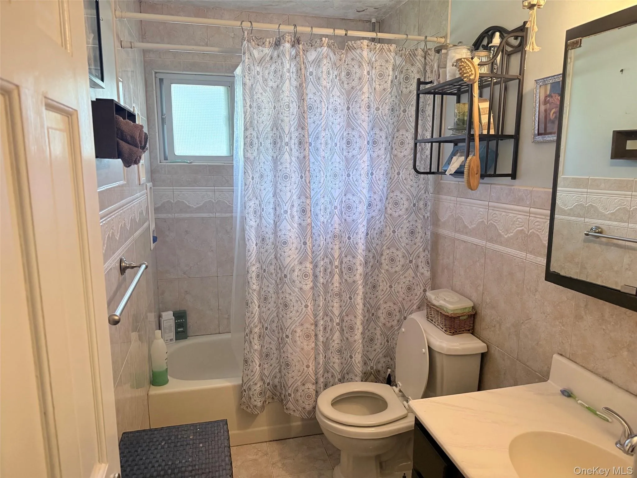 110 Tudor Road, Brookhaven, NY, 4 Bedrooms Bedrooms, 8 Rooms Rooms,2 BathroomsBathrooms,Residential,For Rent,Tudor,0,1042696 110 Tudor Road, Brookhaven, NY, 4 Bedrooms Bedrooms, 8 Rooms Rooms,2 BathroomsBathrooms,Residential,For Rent,Tudor,0,1042696
