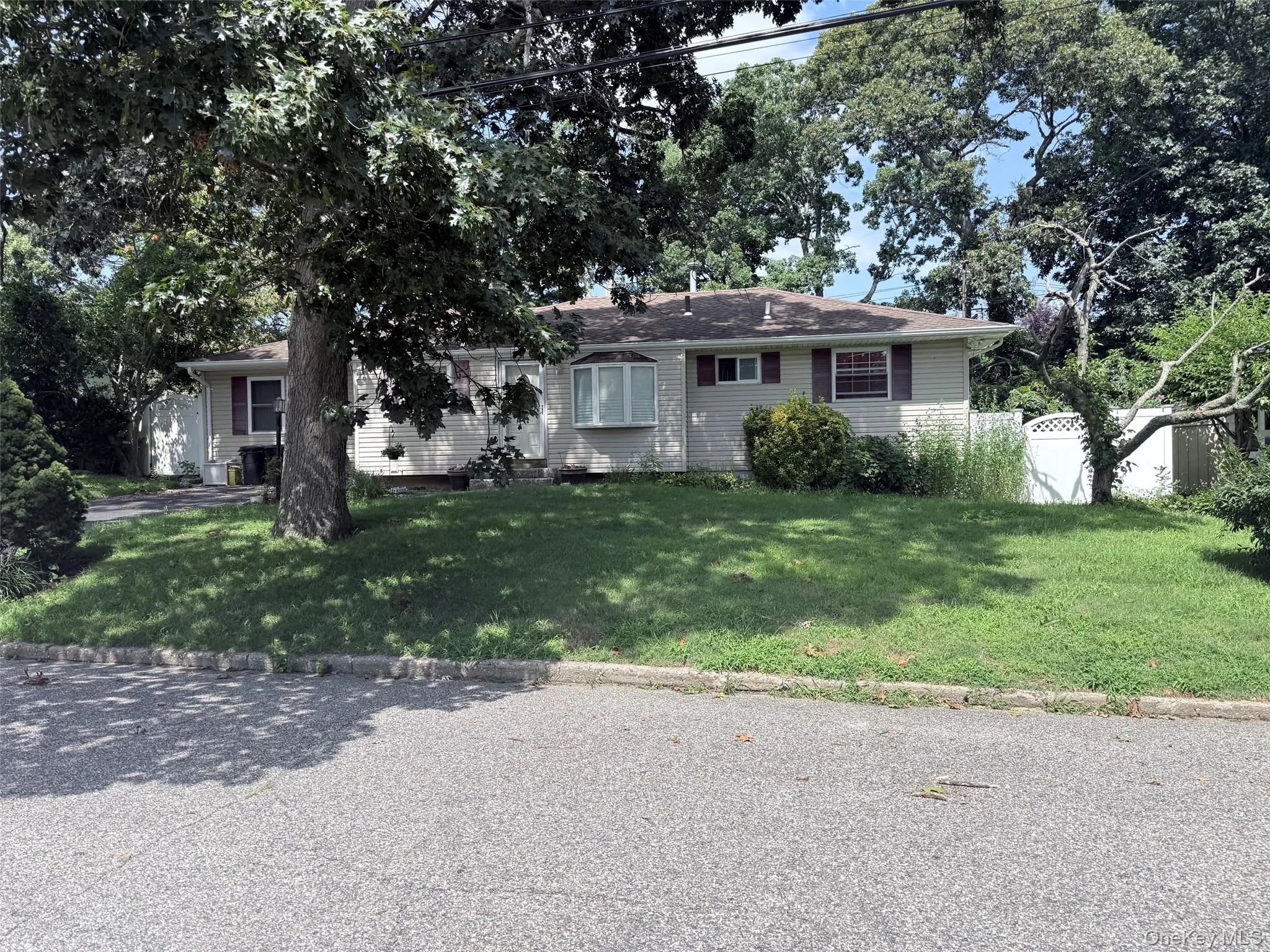 110 Tudor Road, Brookhaven, NY, 4 Bedrooms Bedrooms, 8 Rooms Rooms,2 BathroomsBathrooms,Residential,For Rent,Tudor,0,1042696 110 Tudor Road, Brookhaven, NY, 4 Bedrooms Bedrooms, 8 Rooms Rooms,2 BathroomsBathrooms,Residential,For Rent,Tudor,0,1042696