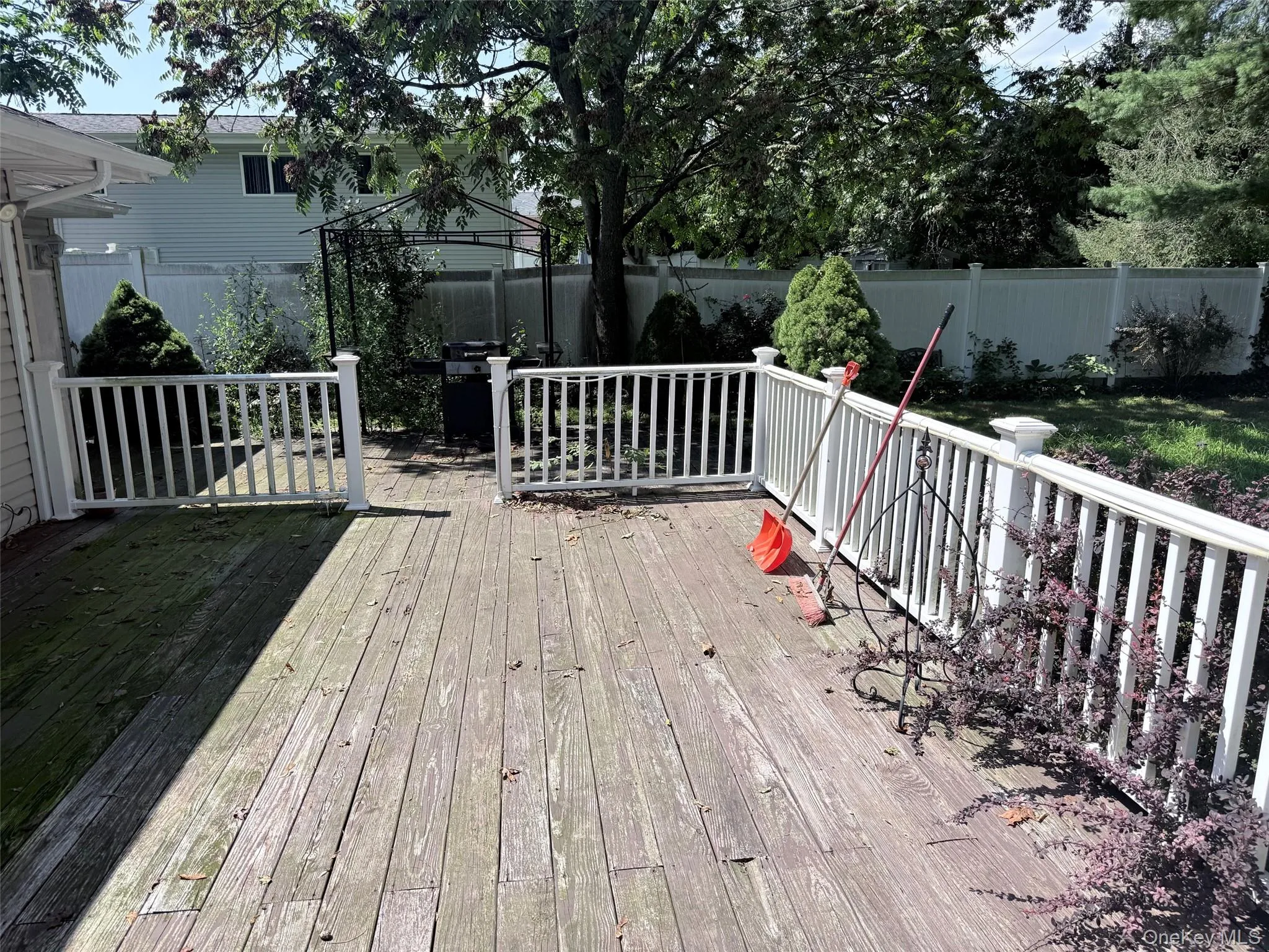 110 Tudor Road, Brookhaven, NY, 4 Bedrooms Bedrooms, 8 Rooms Rooms,2 BathroomsBathrooms,Residential,For Rent,Tudor,0,1042696 110 Tudor Road, Brookhaven, NY, 4 Bedrooms Bedrooms, 8 Rooms Rooms,2 BathroomsBathrooms,Residential,For Rent,Tudor,0,1042696