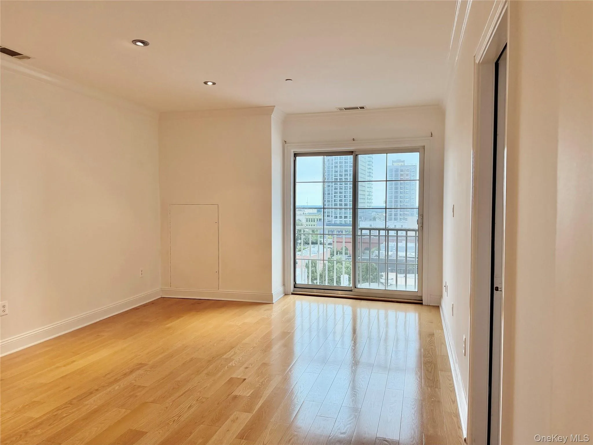 543 Main Street, New Rochelle, NY, 1 Bedroom Bedrooms, 3 Rooms Rooms,1 BathroomBathrooms,Residential Lease,For Rent,Main,0,1042700 543 Main Street, New Rochelle, NY, 1 Bedroom Bedrooms, 3 Rooms Rooms,1 BathroomBathrooms,Residential Lease,For Rent,Main,0,1042700