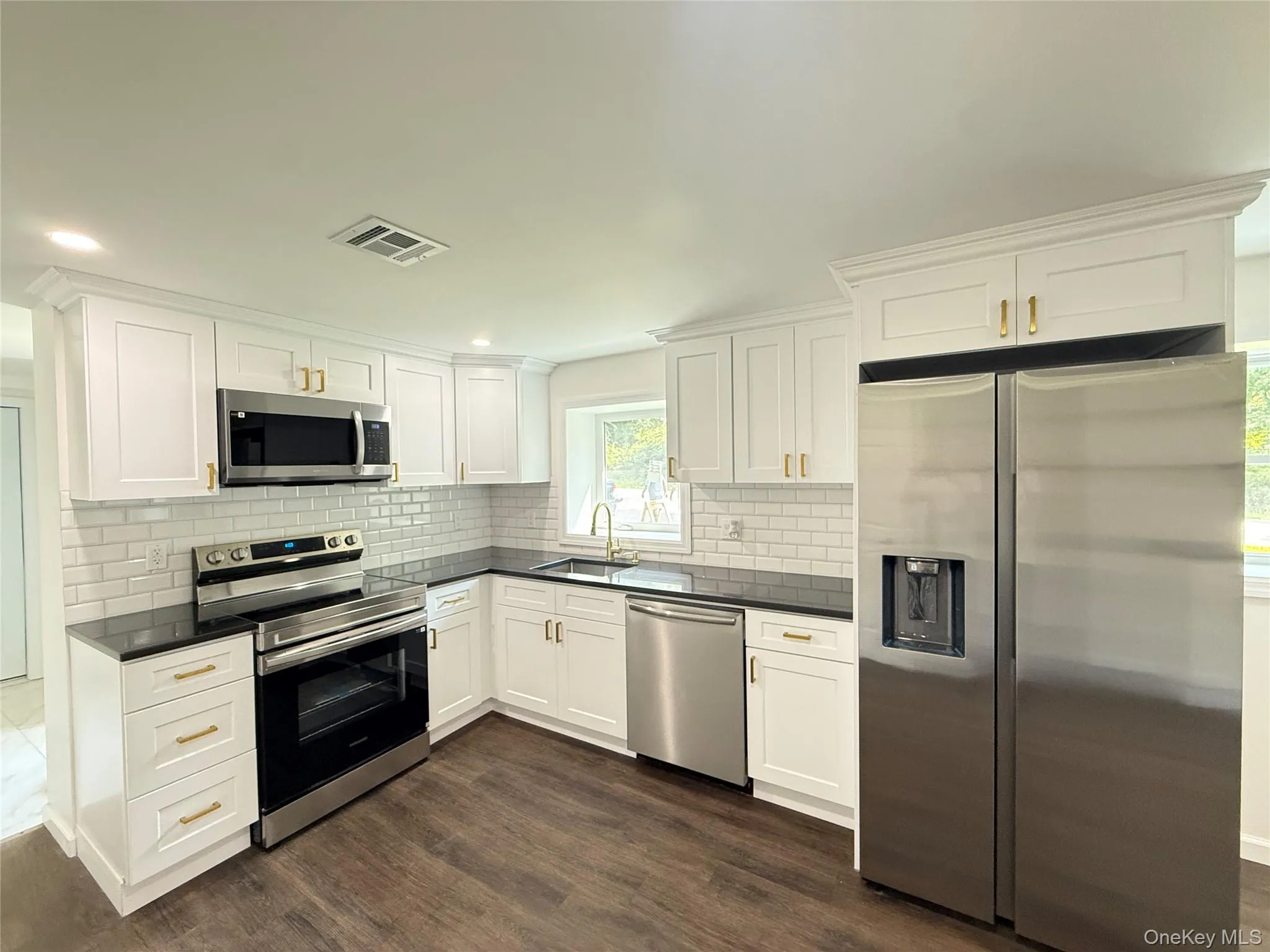 127 Spring Lake Road, Red Hook, NY, 3 Bedrooms Bedrooms, 9 Rooms Rooms,2 BathroomsBathrooms,Residential,For Rent,Spring Lake,0,1042703 127 Spring Lake Road, Red Hook, NY, 3 Bedrooms Bedrooms, 9 Rooms Rooms,2 BathroomsBathrooms,Residential,For Rent,Spring Lake,0,1042703