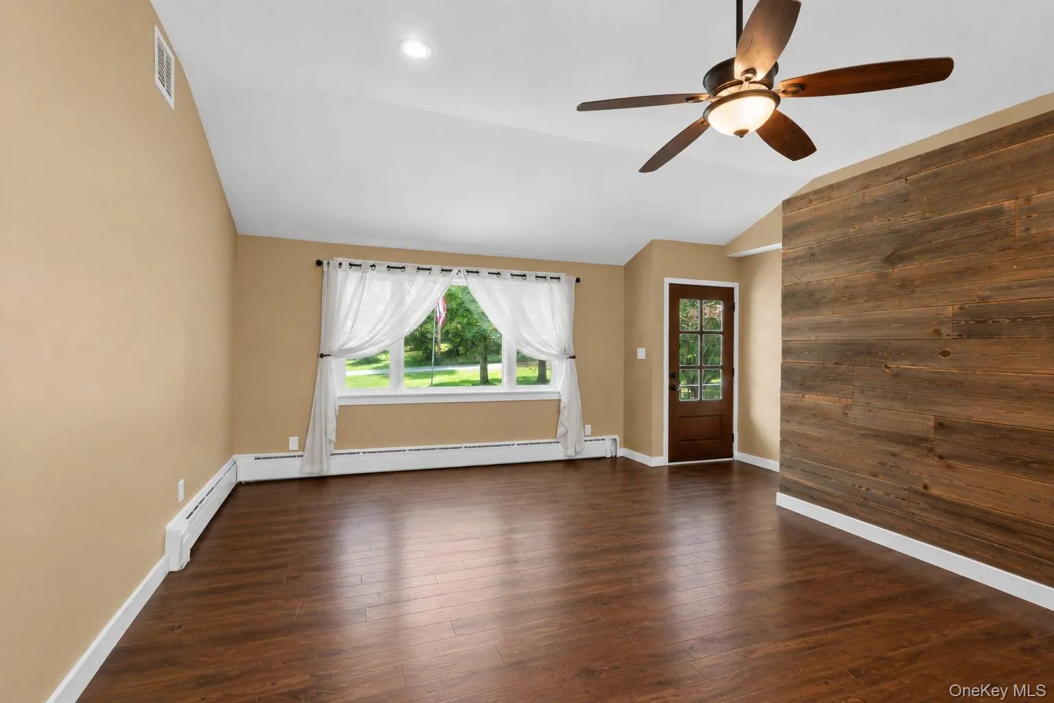 499 Old Dutch Hollow Road, Warwick (town), NY, 2 Bedrooms Bedrooms, 6 Rooms Rooms,1 BathroomBathrooms,Residential,For Rent,Old Dutch Hollow,0,1042705 499 Old Dutch Hollow Road, Warwick (town), NY, 2 Bedrooms Bedrooms, 6 Rooms Rooms,1 BathroomBathrooms,Residential,For Rent,Old Dutch Hollow,0,1042705