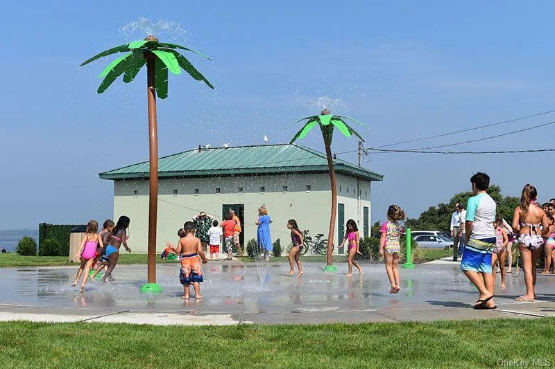 Shirley Beach Spray Park Shirley Beach Spray Park