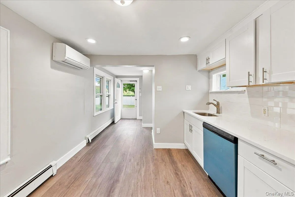 171 Westchester Avenue, Cortlandt, NY, 2 Bedrooms Bedrooms, 7 Rooms Rooms,1 BathroomBathrooms,Residential,For Rent,Westchester,0,1042710 171 Westchester Avenue, Cortlandt, NY, 2 Bedrooms Bedrooms, 7 Rooms Rooms,1 BathroomBathrooms,Residential,For Rent,Westchester,0,1042710
