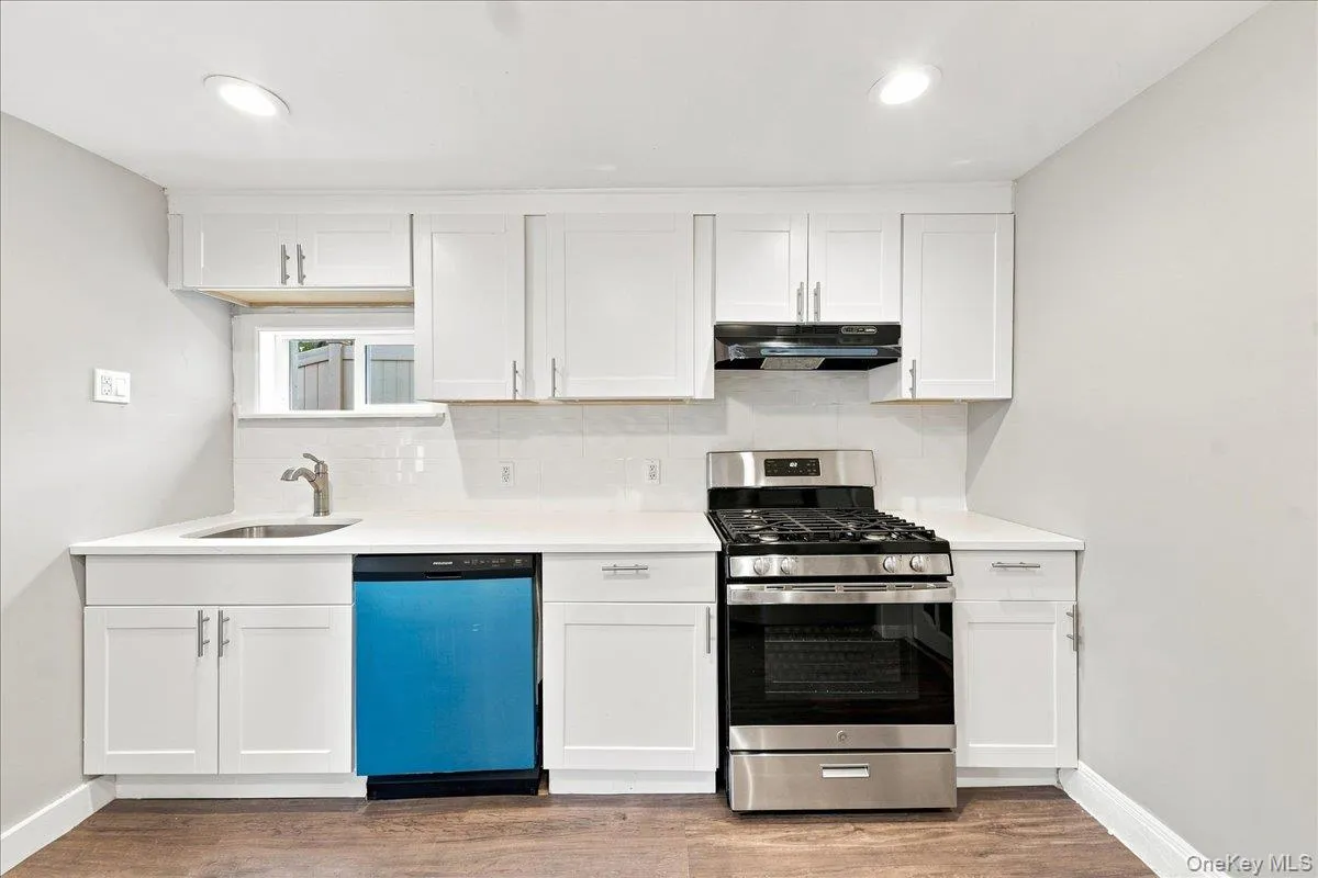 171 Westchester Avenue, Cortlandt, NY, 2 Bedrooms Bedrooms, 7 Rooms Rooms,1 BathroomBathrooms,Residential,For Rent,Westchester,0,1042710 171 Westchester Avenue, Cortlandt, NY, 2 Bedrooms Bedrooms, 7 Rooms Rooms,1 BathroomBathrooms,Residential,For Rent,Westchester,0,1042710