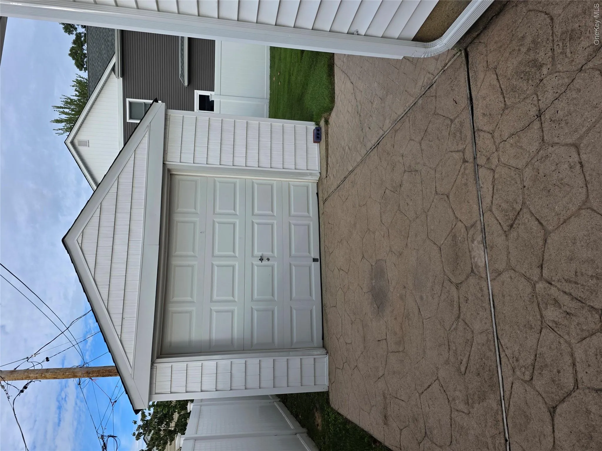 654 Carlyle Avenue, Hempstead, NY, 3 Bedrooms Bedrooms, 5 Rooms Rooms,1 BathroomBathrooms,Residential,For Rent,Carlyle,0,1042714 654 Carlyle Avenue, Hempstead, NY, 3 Bedrooms Bedrooms, 5 Rooms Rooms,1 BathroomBathrooms,Residential,For Rent,Carlyle,0,1042714