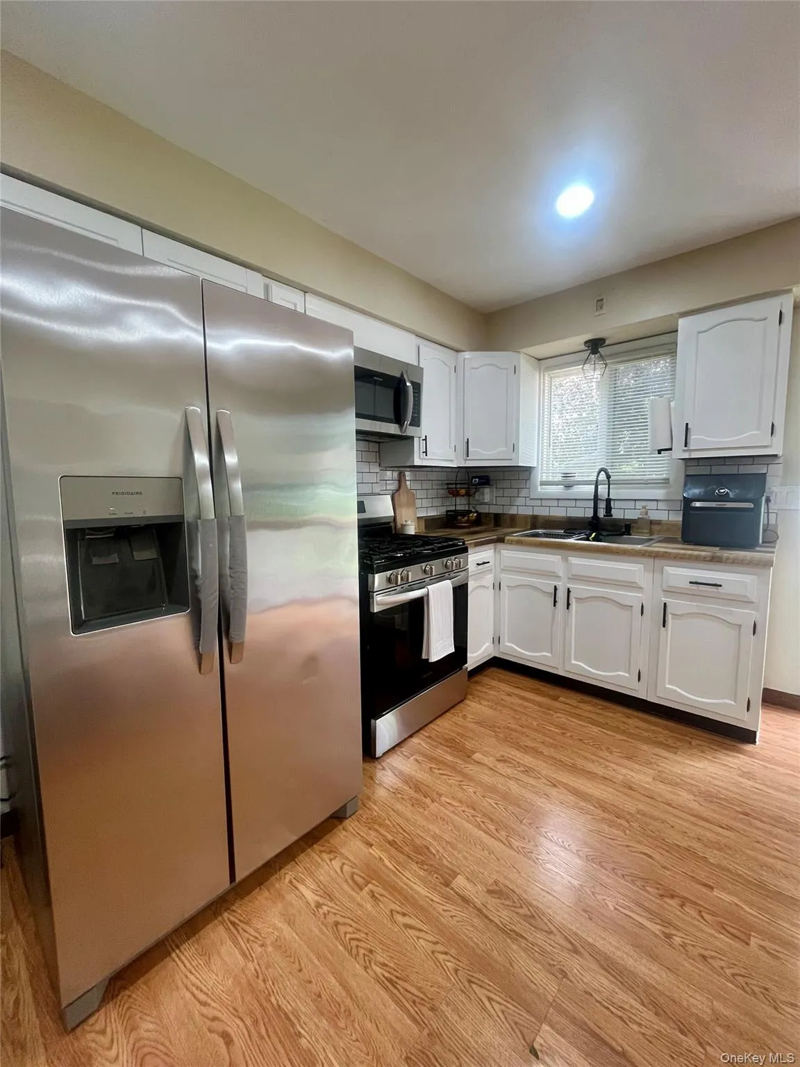 16 Maryland Avenue, Middletown, NY, 2 Bedrooms Bedrooms, 4 Rooms Rooms,1 BathroomBathrooms,Residential Lease,For Rent,Maryland,0,1042715 16 Maryland Avenue, Middletown, NY, 2 Bedrooms Bedrooms, 4 Rooms Rooms,1 BathroomBathrooms,Residential Lease,For Rent,Maryland,0,1042715