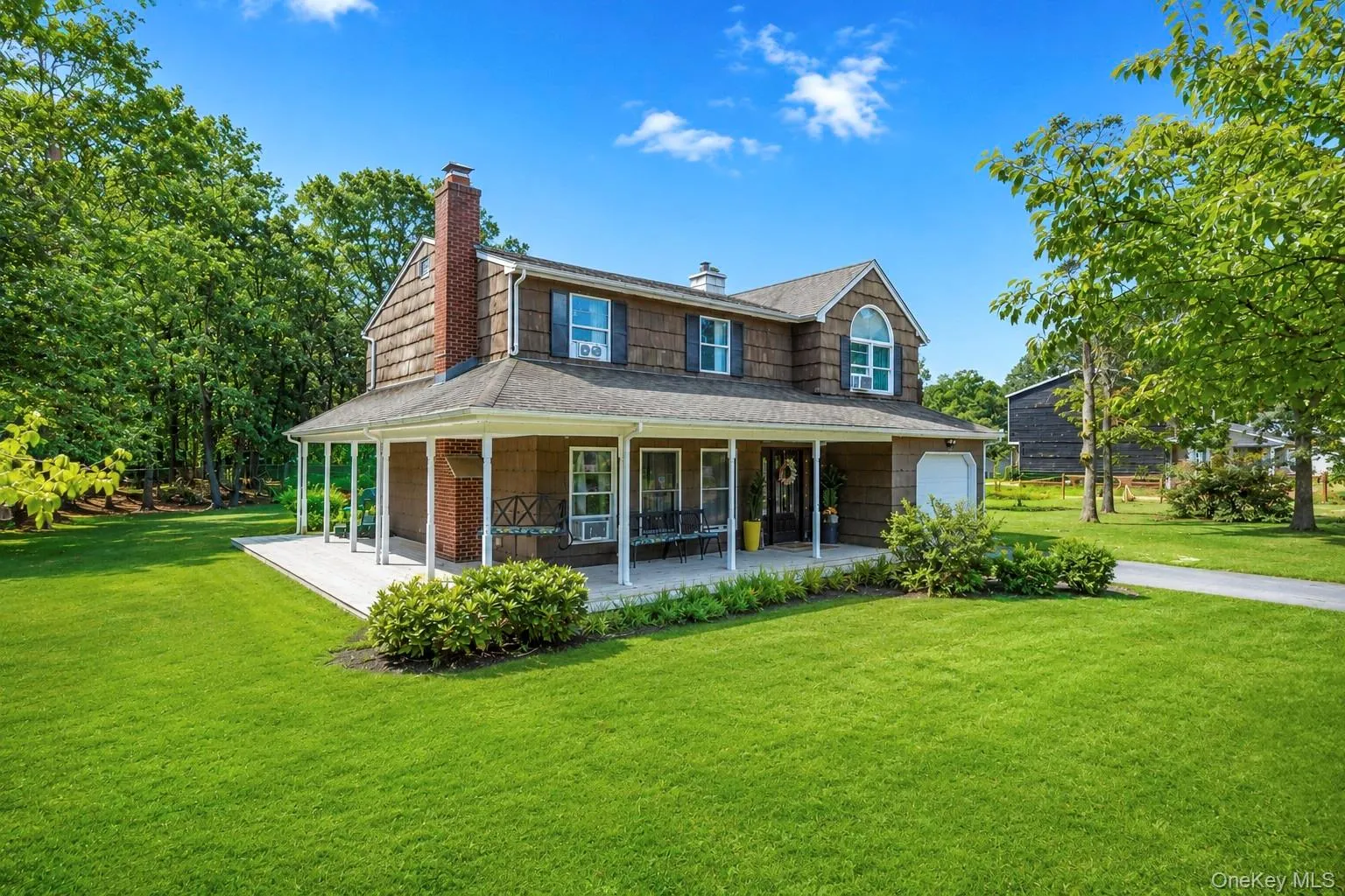 21 Hope Court, Brookhaven, NY, 5 Bedrooms Bedrooms, 8 Rooms Rooms,1 BathroomBathrooms,Residential,For Rent,Hope,0,1042717 21 Hope Court, Brookhaven, NY, 5 Bedrooms Bedrooms, 8 Rooms Rooms,1 BathroomBathrooms,Residential,For Rent,Hope,0,1042717