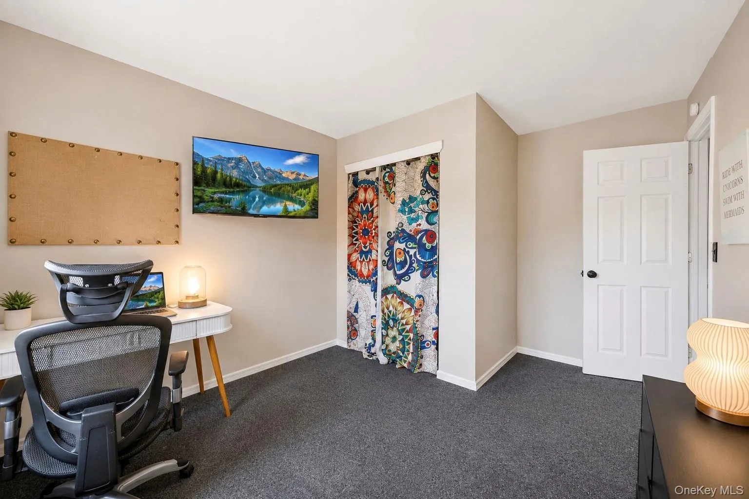21 Hope Court, Brookhaven, NY, 5 Bedrooms Bedrooms, 8 Rooms Rooms,1 BathroomBathrooms,Residential,For Rent,Hope,0,1042717 21 Hope Court, Brookhaven, NY, 5 Bedrooms Bedrooms, 8 Rooms Rooms,1 BathroomBathrooms,Residential,For Rent,Hope,0,1042717