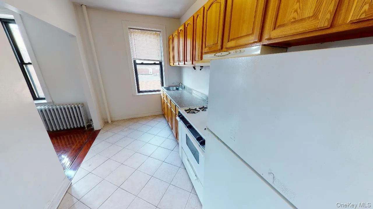 108-02 72nd Avenue, New York, NY, 2 Bedroom Bedrooms, 4 Room Rooms,1 BathroomBathrooms,Residential Lease,For Rent,72nd,0,1042720 108-02 72nd Avenue, New York, NY, 2 Bedroom Bedrooms, 4 Room Rooms,1 BathroomBathrooms,Residential Lease,For Rent,72nd,0,1042720