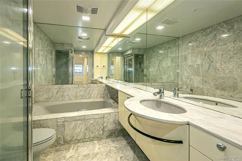 100 Great Neck Road, North Hempstead, NY, 1 Bedroom Bedrooms, 3 Rooms Rooms,1 BathroomBathrooms,Residential,For Rent,Great Neck,0,1042722 100 Great Neck Road, North Hempstead, NY, 1 Bedroom Bedrooms, 3 Rooms Rooms,1 BathroomBathrooms,Residential,For Rent,Great Neck,0,1042722