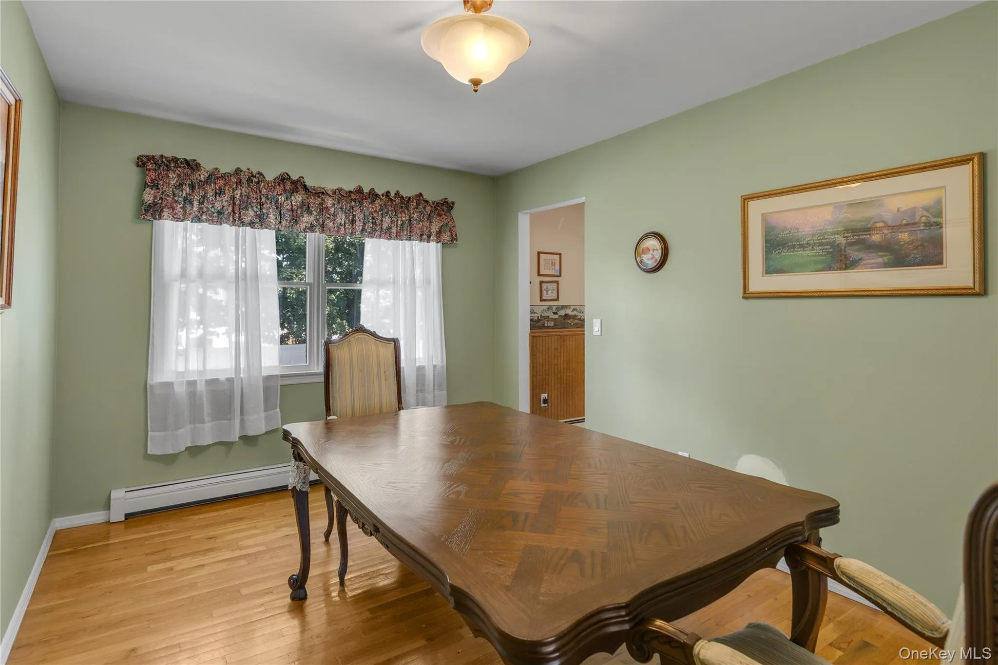 23 Dale Lane, Smithtown, NY, 4 Bedrooms Bedrooms, 10 Rooms Rooms,3 BathroomsBathrooms,Residential,For Rent,Dale,0,1042725 23 Dale Lane, Smithtown, NY, 4 Bedrooms Bedrooms, 10 Rooms Rooms,3 BathroomsBathrooms,Residential,For Rent,Dale,0,1042725
