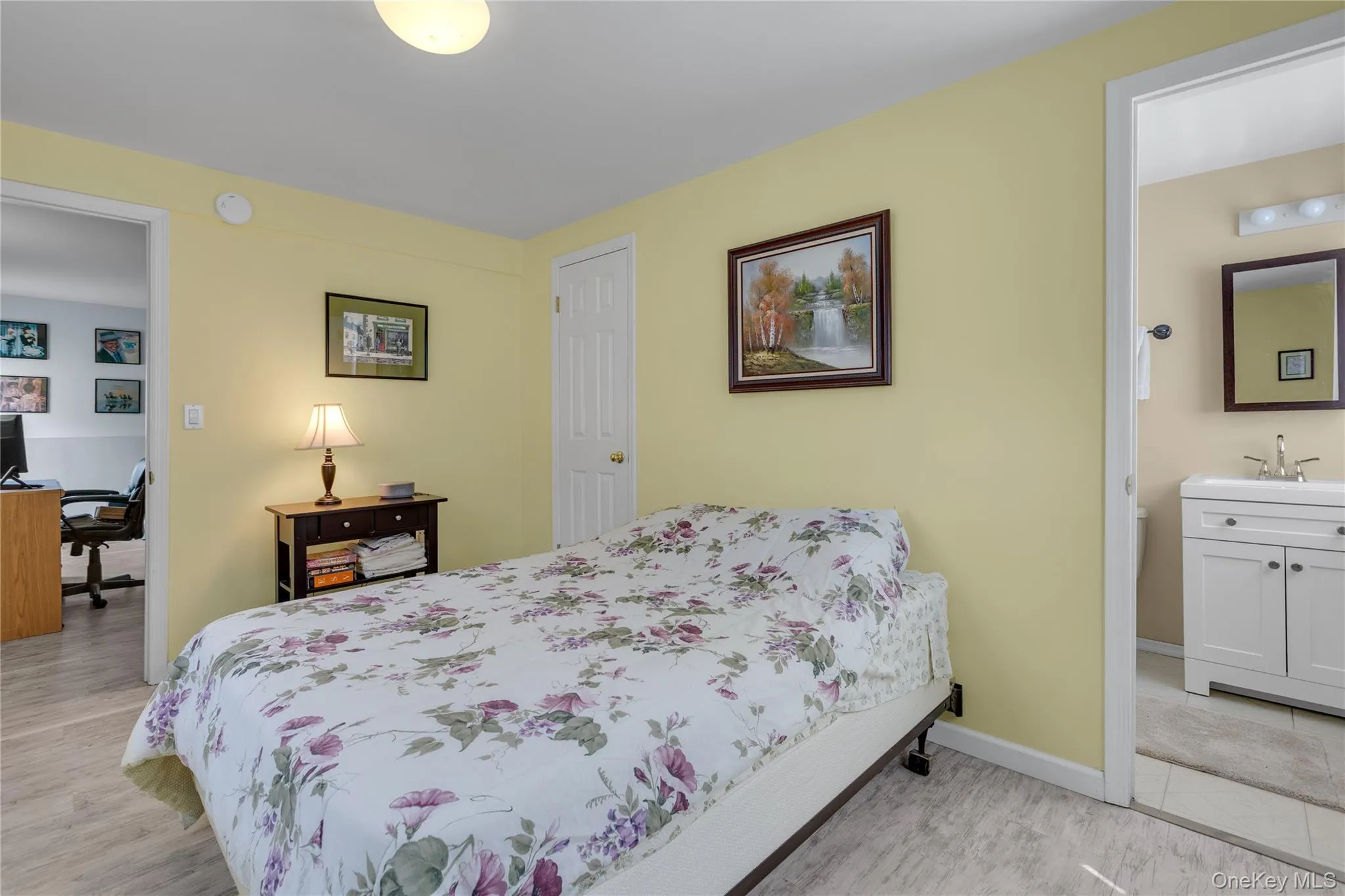 23 Dale Lane, Smithtown, NY, 4 Bedrooms Bedrooms, 10 Rooms Rooms,3 BathroomsBathrooms,Residential,For Rent,Dale,0,1042725 23 Dale Lane, Smithtown, NY, 4 Bedrooms Bedrooms, 10 Rooms Rooms,3 BathroomsBathrooms,Residential,For Rent,Dale,0,1042725