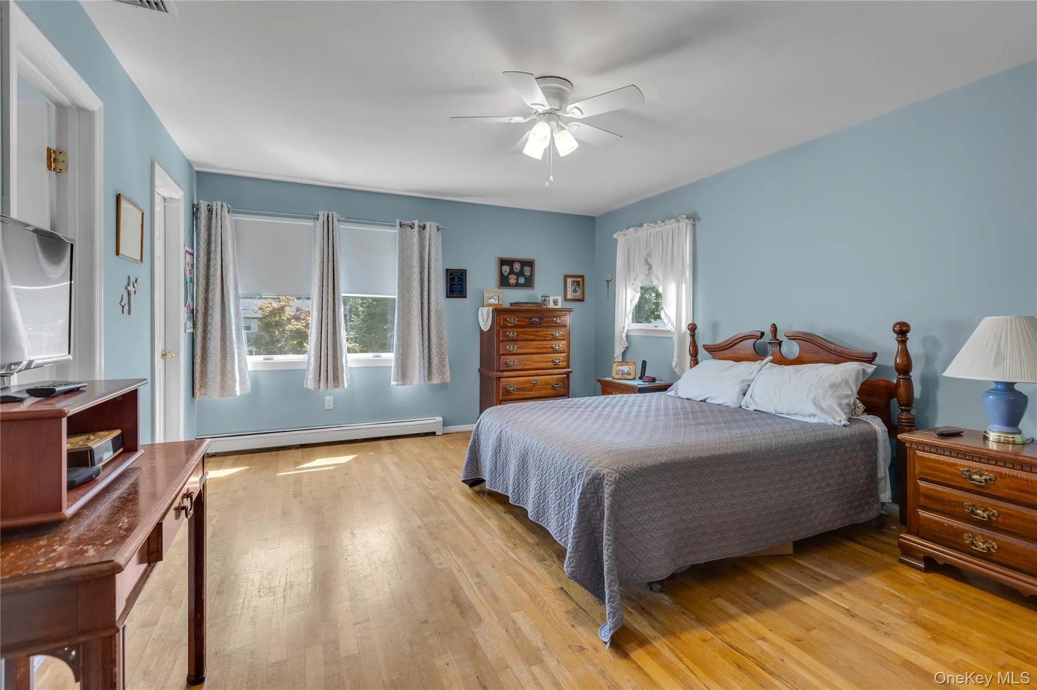 23 Dale Lane, Smithtown, NY, 4 Bedrooms Bedrooms, 10 Rooms Rooms,3 BathroomsBathrooms,Residential,For Rent,Dale,0,1042725 23 Dale Lane, Smithtown, NY, 4 Bedrooms Bedrooms, 10 Rooms Rooms,3 BathroomsBathrooms,Residential,For Rent,Dale,0,1042725