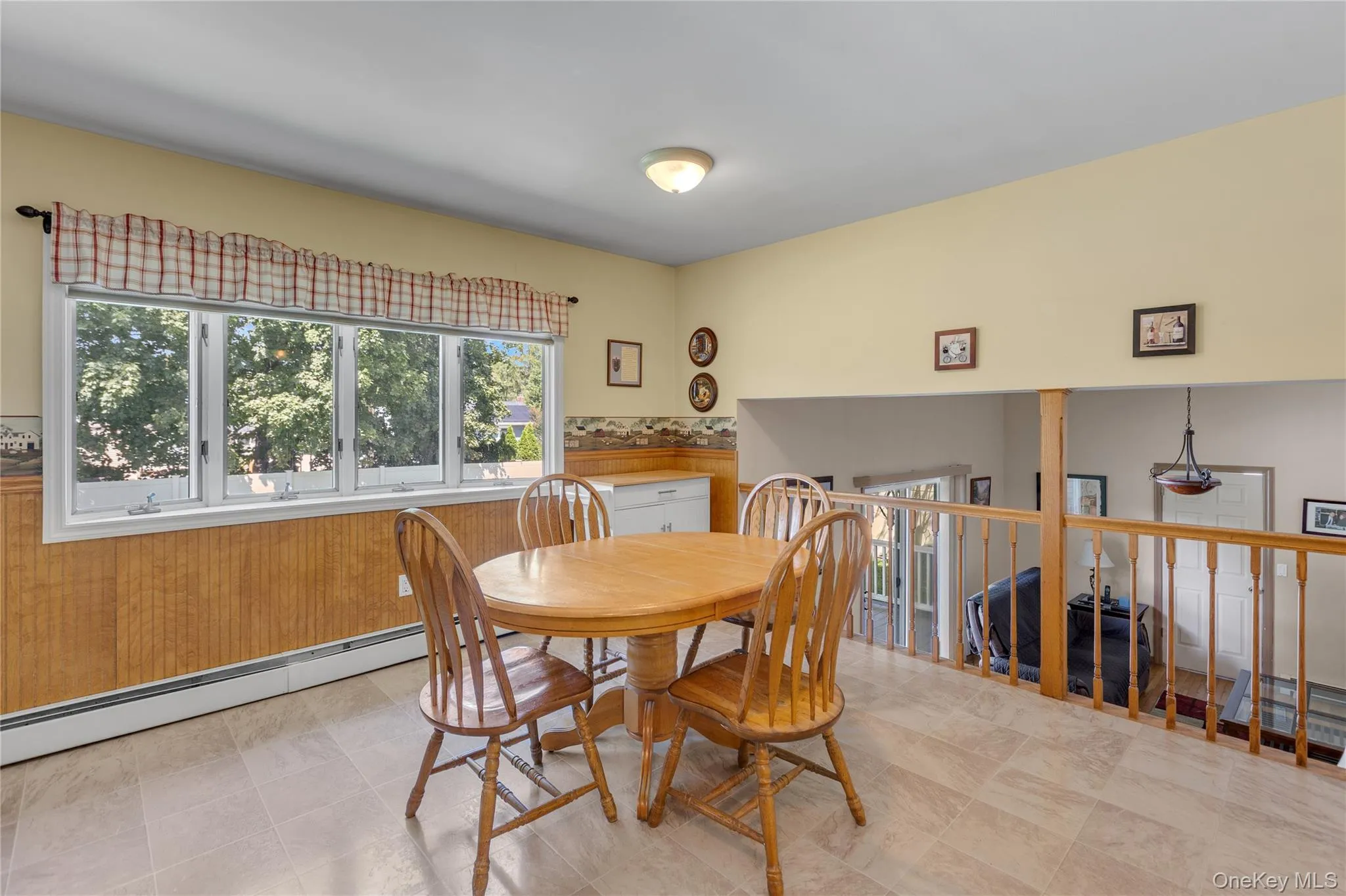 23 Dale Lane, Smithtown, NY, 4 Bedrooms Bedrooms, 10 Rooms Rooms,3 BathroomsBathrooms,Residential,For Rent,Dale,0,1042725 23 Dale Lane, Smithtown, NY, 4 Bedrooms Bedrooms, 10 Rooms Rooms,3 BathroomsBathrooms,Residential,For Rent,Dale,0,1042725