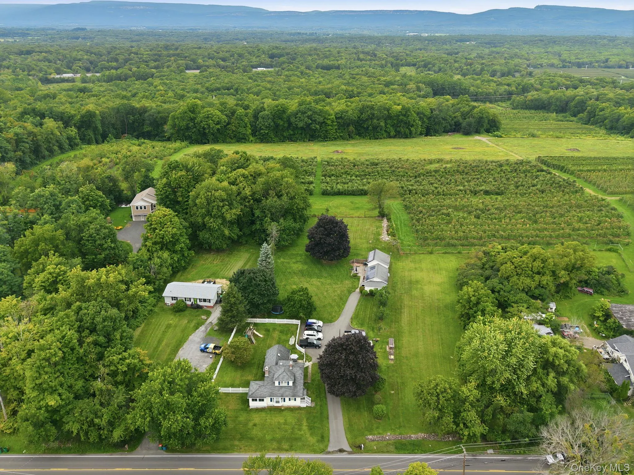 1311 Route 44/55, Lloyd, NY, 5 Bedrooms Bedrooms, 13 Rooms Rooms,2 BathroomsBathrooms,Residential,For Rent,Route 44/55,0,1042730 1311 Route 44/55, Lloyd, NY, 5 Bedrooms Bedrooms, 13 Rooms Rooms,2 BathroomsBathrooms,Residential,For Rent,Route 44/55,0,1042730