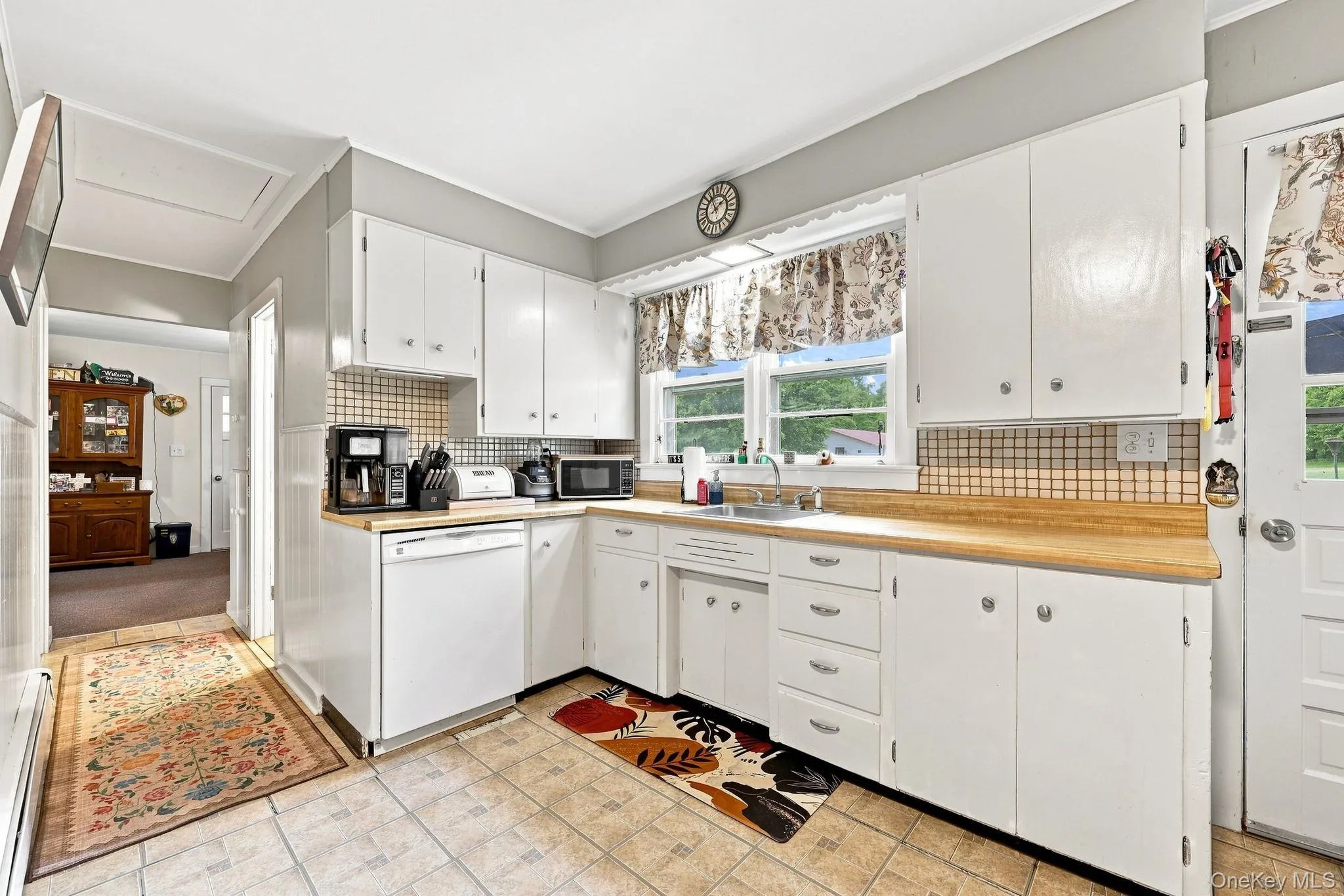 1311 Route 44/55, Lloyd, NY, 5 Bedrooms Bedrooms, 13 Rooms Rooms,2 BathroomsBathrooms,Residential,For Rent,Route 44/55,0,1042730 1311 Route 44/55, Lloyd, NY, 5 Bedrooms Bedrooms, 13 Rooms Rooms,2 BathroomsBathrooms,Residential,For Rent,Route 44/55,0,1042730