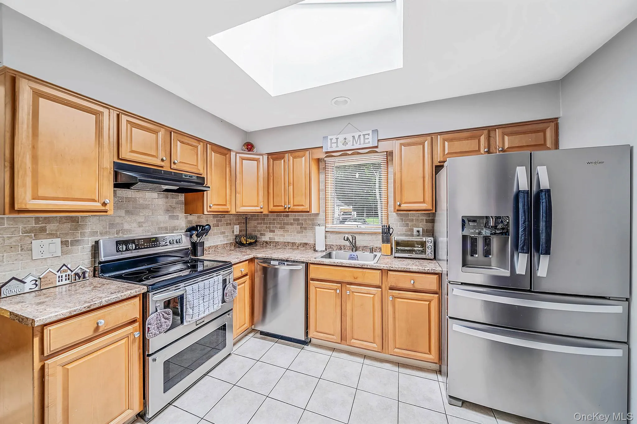 43 Wavecrest Drive, Brookhaven, NY, 3 Bedrooms Bedrooms, 7 Rooms Rooms,1 BathroomBathrooms,Residential,For Rent,Wavecrest,0,1042731 43 Wavecrest Drive, Brookhaven, NY, 3 Bedrooms Bedrooms, 7 Rooms Rooms,1 BathroomBathrooms,Residential,For Rent,Wavecrest,0,1042731