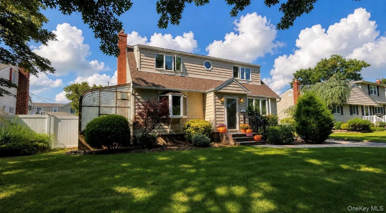 3995 New Road, Hempstead, NY, 3 Bedrooms Bedrooms, 7 Rooms Rooms,2 BathroomsBathrooms,Residential,For Rent,New,0,1042732 3995 New Road, Hempstead, NY, 3 Bedrooms Bedrooms, 7 Rooms Rooms,2 BathroomsBathrooms,Residential,For Rent,New,0,1042732