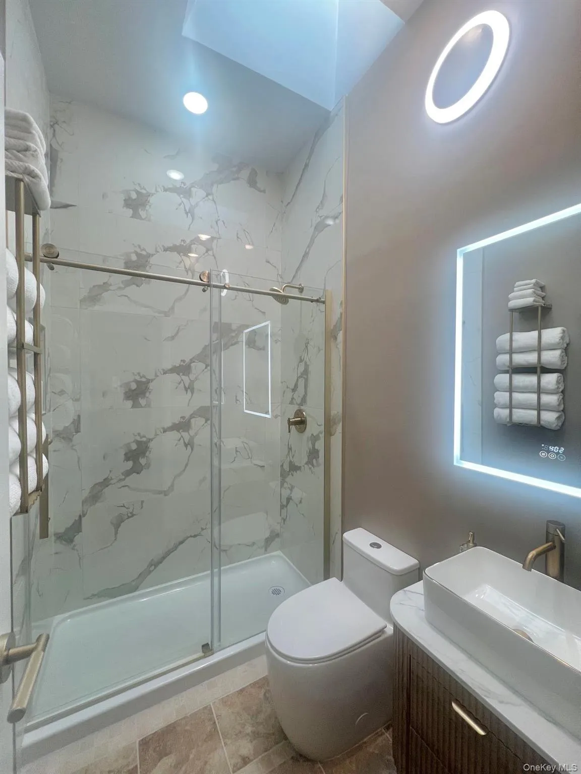 Amazing "Smart" Mirror Medicine Cabinet and Lighted Vent! Amazing "Smart" Mirror Medicine Cabinet and Lighted Vent!