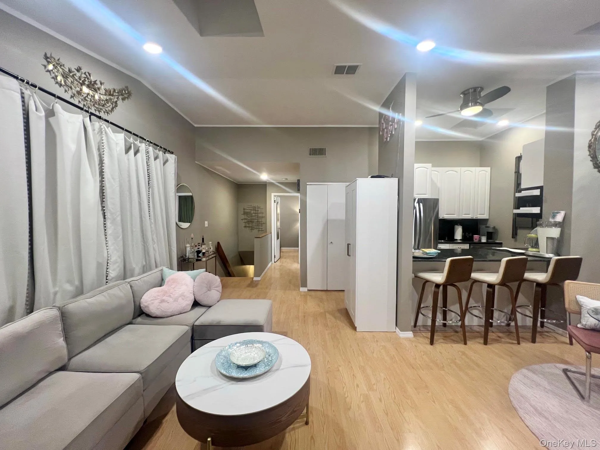Fabulous Entertaining Space! Fabulous Entertaining Space!
