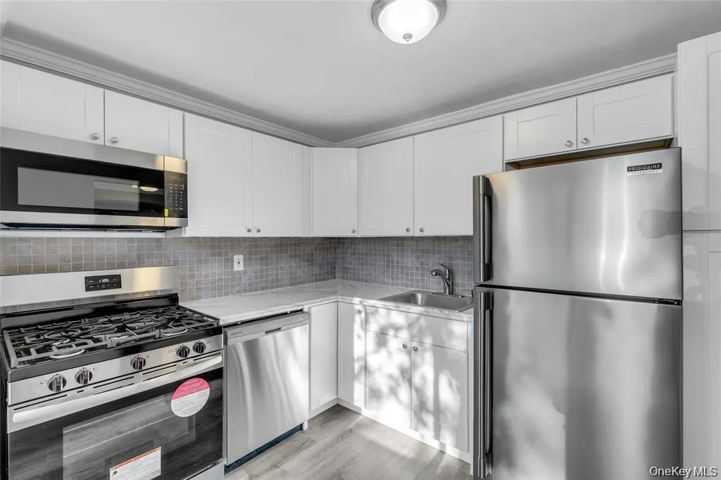 99 Newbrook Lane, Islip, NY, 2 Bedrooms Bedrooms, 5 Rooms Rooms,1 BathroomBathrooms,Residential,For Rent,Newbrook Lane,0,1042735 99 Newbrook Lane, Islip, NY, 2 Bedrooms Bedrooms, 5 Rooms Rooms,1 BathroomBathrooms,Residential,For Rent,Newbrook Lane,0,1042735