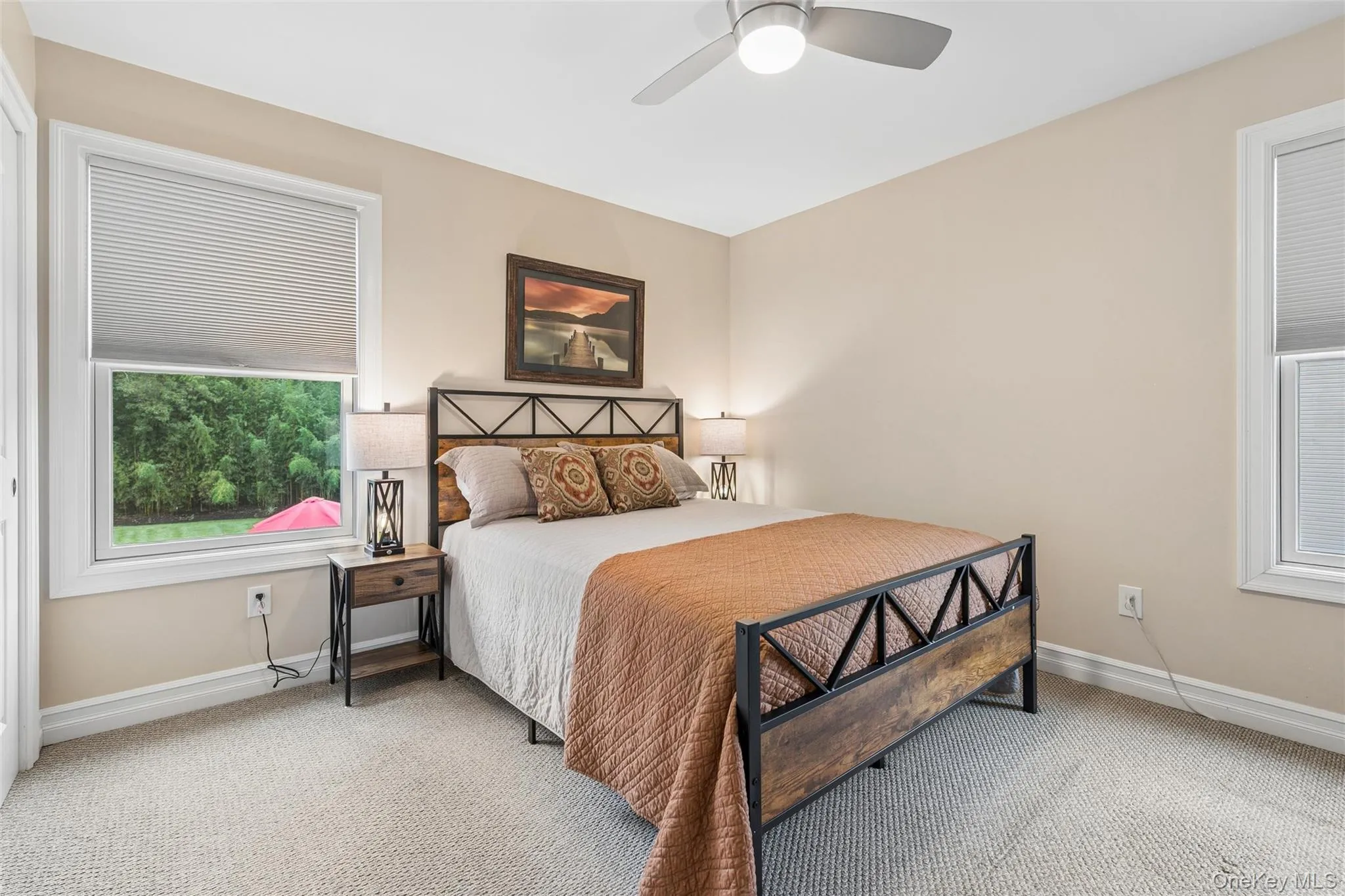 Bedroom w/Alcove For Office Space Bedroom w/Alcove For Office Space