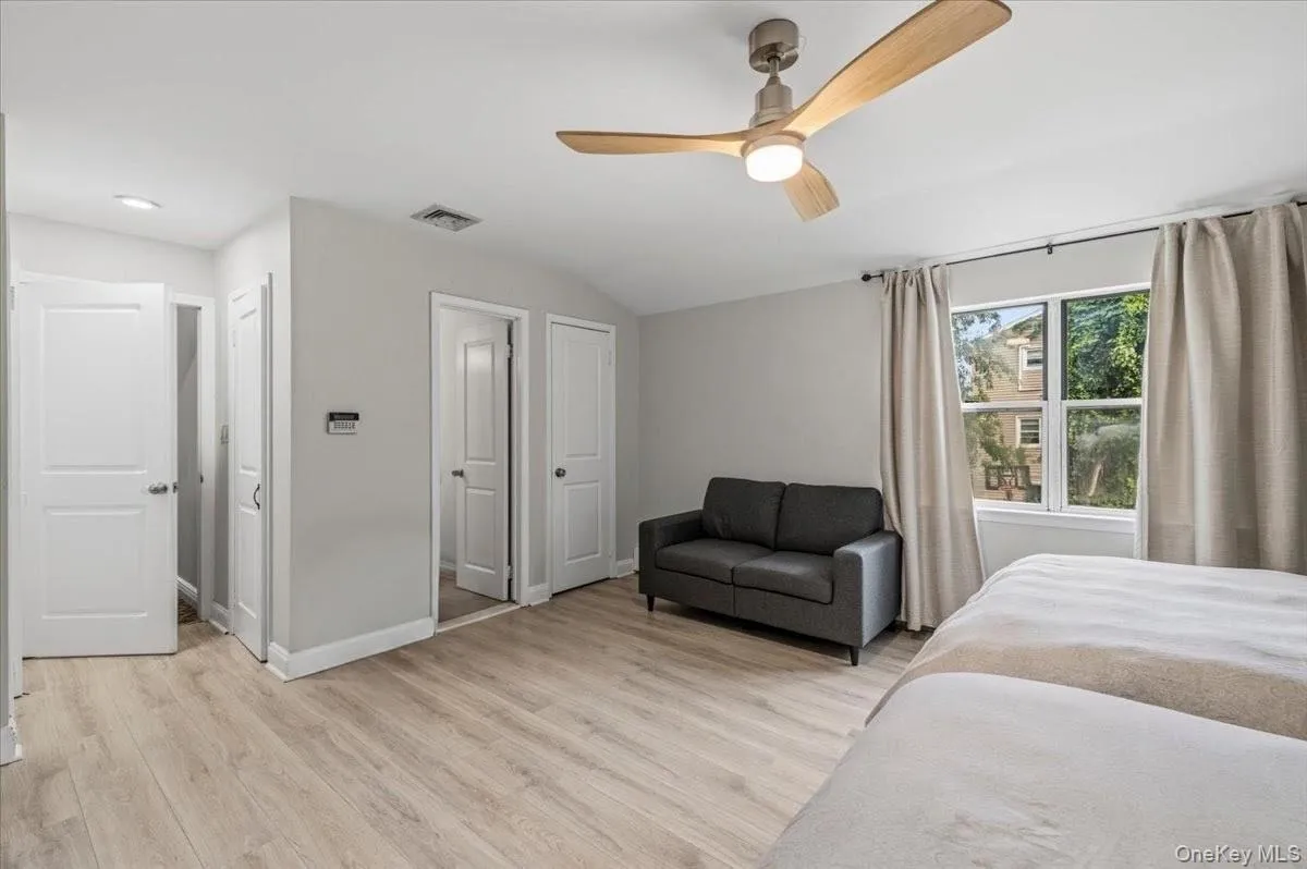 609 Meehan Avenue, New York, NY, 5 Bedrooms Bedrooms, 9 Rooms Rooms,2 BathroomsBathrooms,Residential,For Rent,Meehan,0,1042752 609 Meehan Avenue, New York, NY, 5 Bedrooms Bedrooms, 9 Rooms Rooms,2 BathroomsBathrooms,Residential,For Rent,Meehan,0,1042752