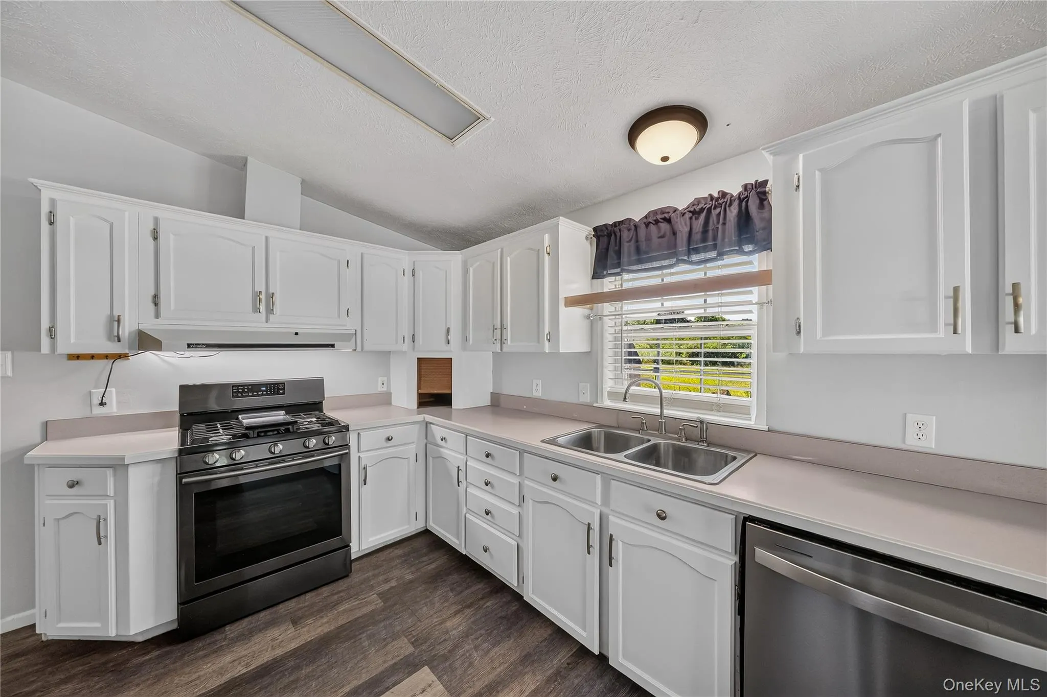 43 Palm Dr, Mamakating, NY, 3 Bedrooms Bedrooms, 8 Rooms Rooms,2 BathroomsBathrooms,Residential,For Rent,Palm Dr,0,1042753 43 Palm Dr, Mamakating, NY, 3 Bedrooms Bedrooms, 8 Rooms Rooms,2 BathroomsBathrooms,Residential,For Rent,Palm Dr,0,1042753