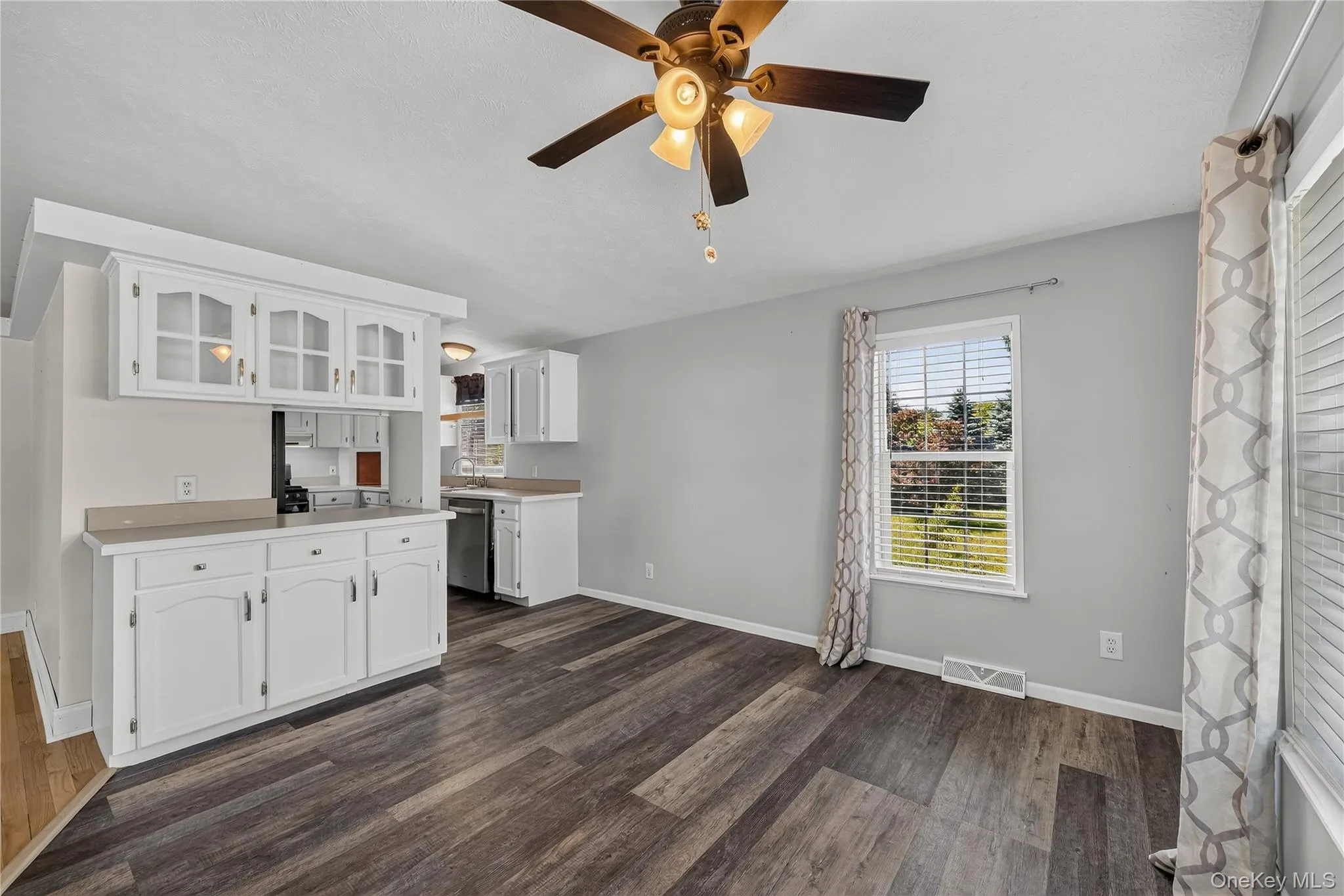 43 Palm Dr, Mamakating, NY, 3 Bedrooms Bedrooms, 8 Rooms Rooms,2 BathroomsBathrooms,Residential,For Rent,Palm Dr,0,1042753 43 Palm Dr, Mamakating, NY, 3 Bedrooms Bedrooms, 8 Rooms Rooms,2 BathroomsBathrooms,Residential,For Rent,Palm Dr,0,1042753