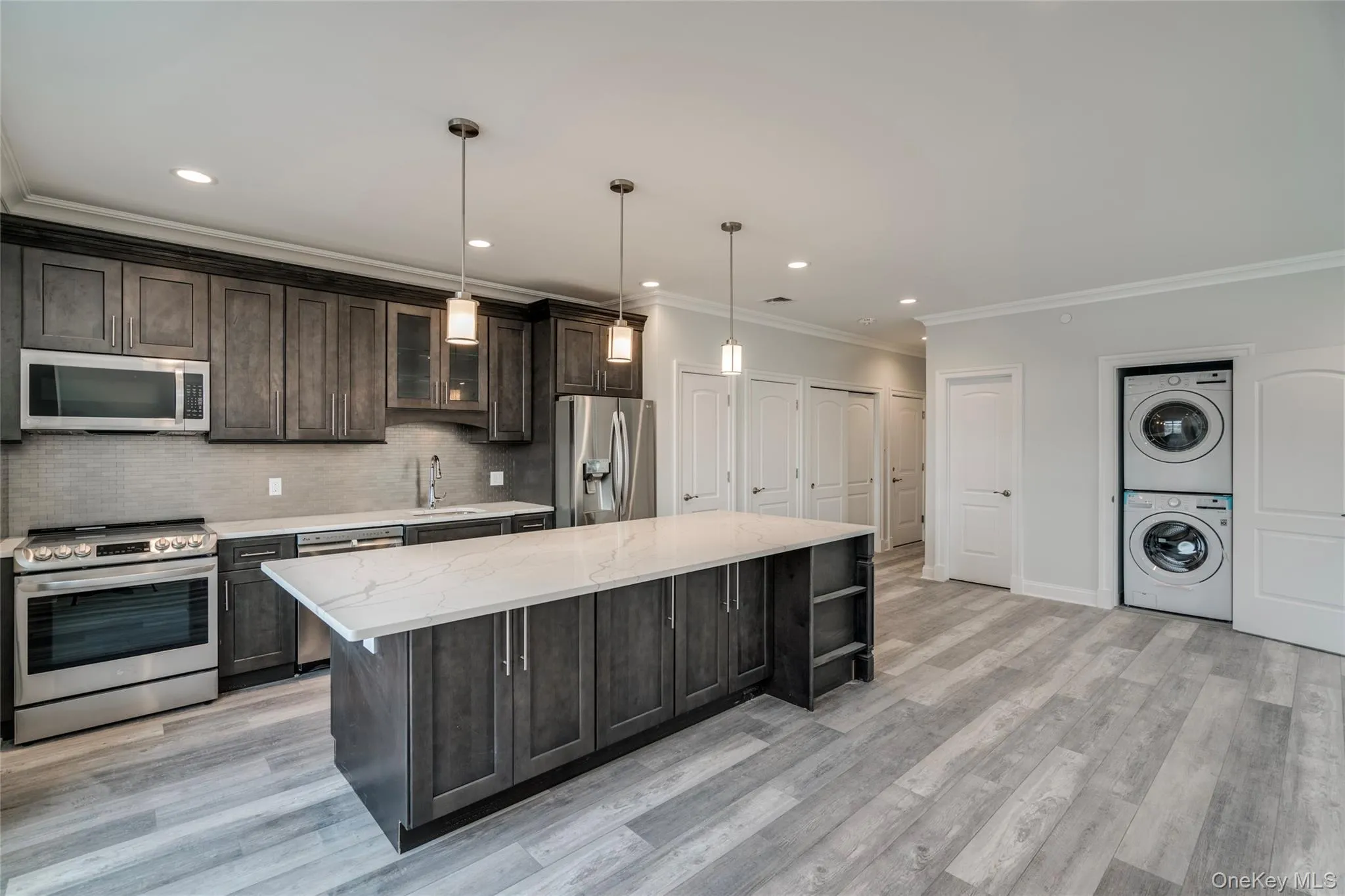 110 New York Avenue, Huntington, NY, 2 Bedrooms Bedrooms, 4 Rooms Rooms,2 BathroomsBathrooms,Residential Lease,For Rent,New York,0,1042757 110 New York Avenue, Huntington, NY, 2 Bedrooms Bedrooms, 4 Rooms Rooms,2 BathroomsBathrooms,Residential Lease,For Rent,New York,0,1042757