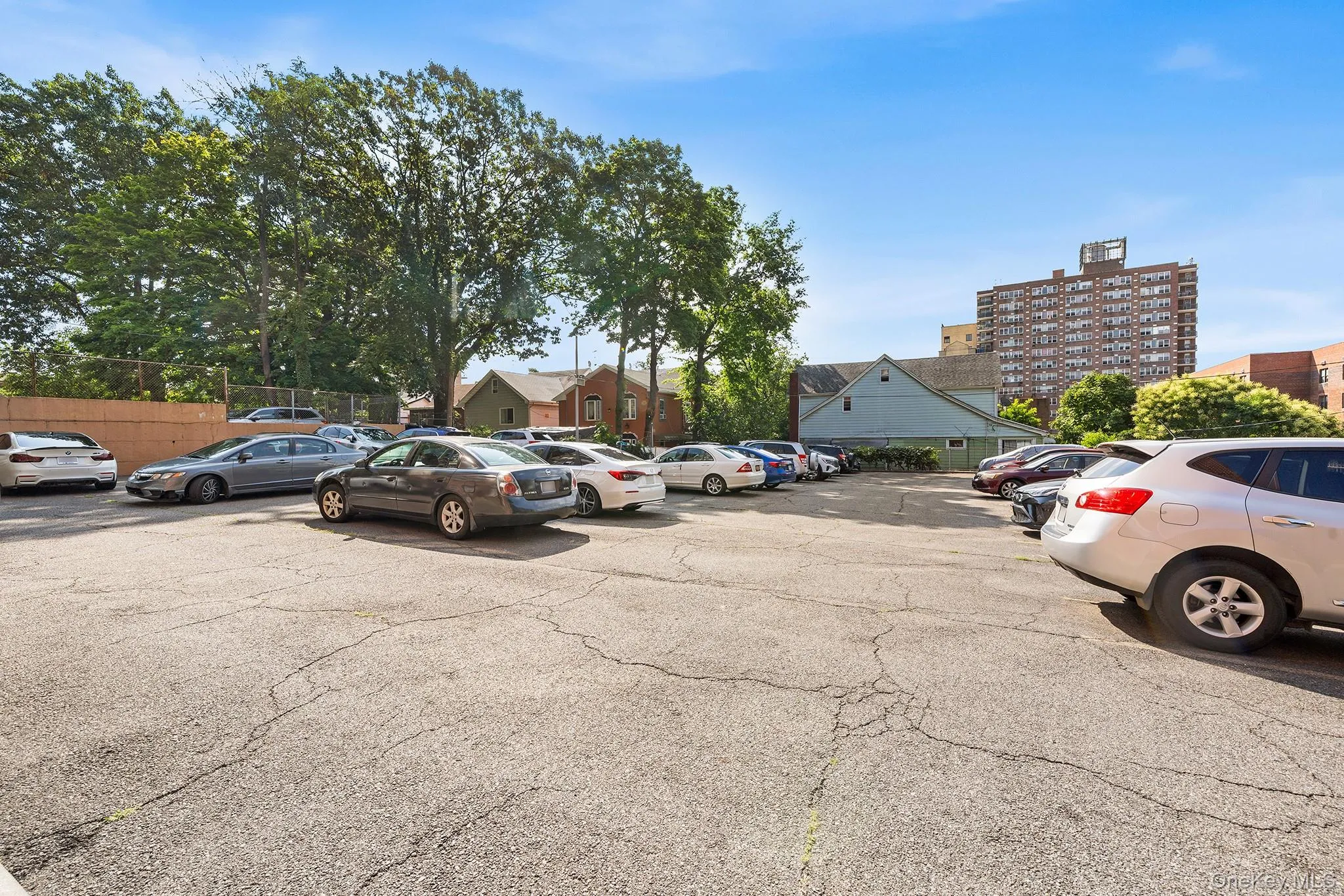 87-15 165th Street, New York, NY, 1 Bedroom Bedrooms, 3 Rooms Rooms,1 BathroomBathrooms,Residential,For Rent,165th,0,1042764 87-15 165th Street, New York, NY, 1 Bedroom Bedrooms, 3 Rooms Rooms,1 BathroomBathrooms,Residential,For Rent,165th,0,1042764