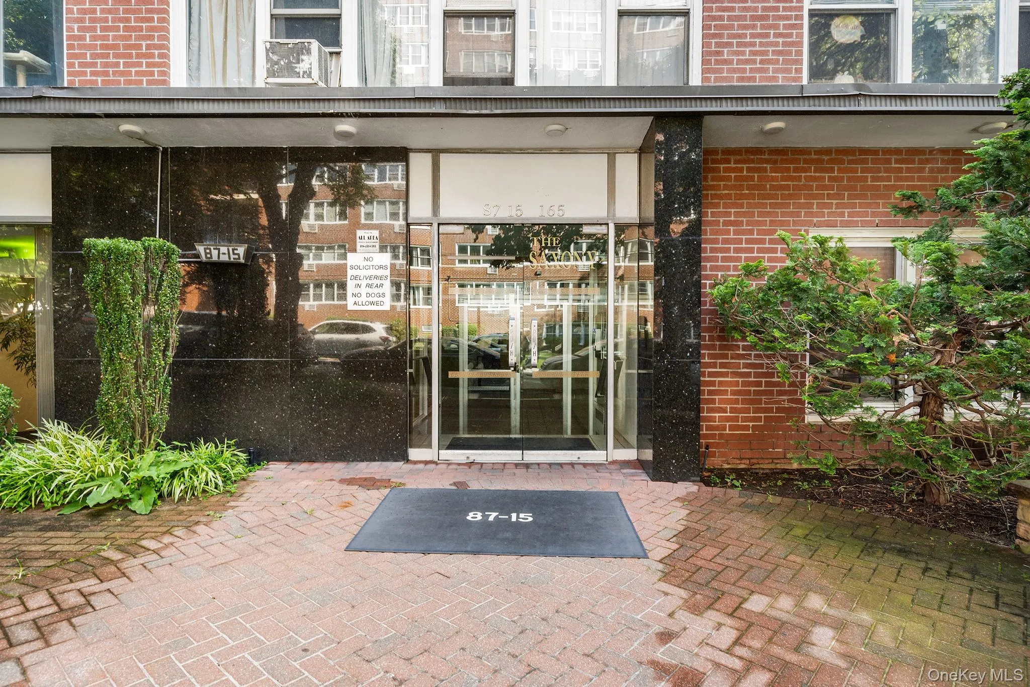 87-15 165th Street, New York, NY, 1 Bedroom Bedrooms, 3 Rooms Rooms,1 BathroomBathrooms,Residential,For Rent,165th,0,1042764 87-15 165th Street, New York, NY, 1 Bedroom Bedrooms, 3 Rooms Rooms,1 BathroomBathrooms,Residential,For Rent,165th,0,1042764