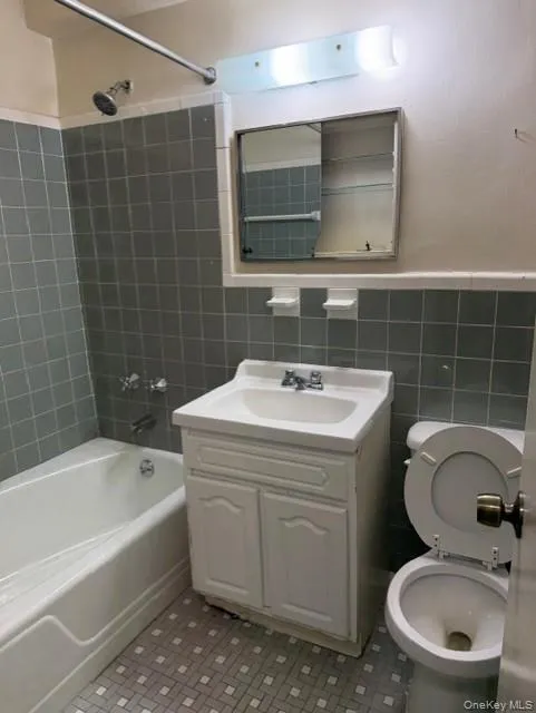 2835 Webb Avenue, New York, NY, 2 Bedrooms Bedrooms, 5 Rooms Rooms,2 BathroomsBathrooms,Residential,For Rent,Webb,0,1042766 2835 Webb Avenue, New York, NY, 2 Bedrooms Bedrooms, 5 Rooms Rooms,2 BathroomsBathrooms,Residential,For Rent,Webb,0,1042766