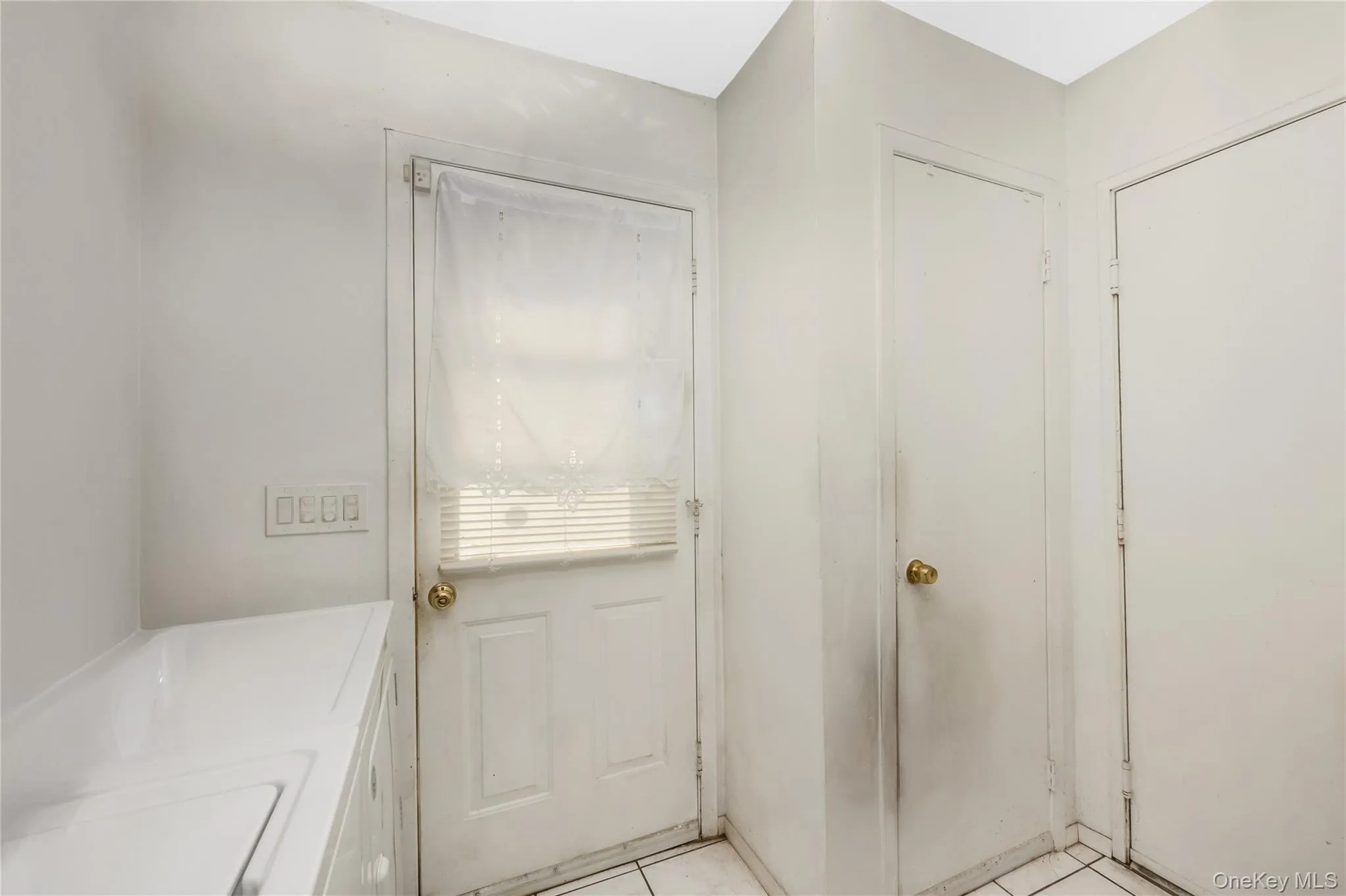 11 Shade Tree Lane, Brookhaven, NY, 3 Bedrooms Bedrooms, 8 Rooms Rooms,1 BathroomBathrooms,Residential,For Rent,Shade Tree,0,1042770 11 Shade Tree Lane, Brookhaven, NY, 3 Bedrooms Bedrooms, 8 Rooms Rooms,1 BathroomBathrooms,Residential,For Rent,Shade Tree,0,1042770