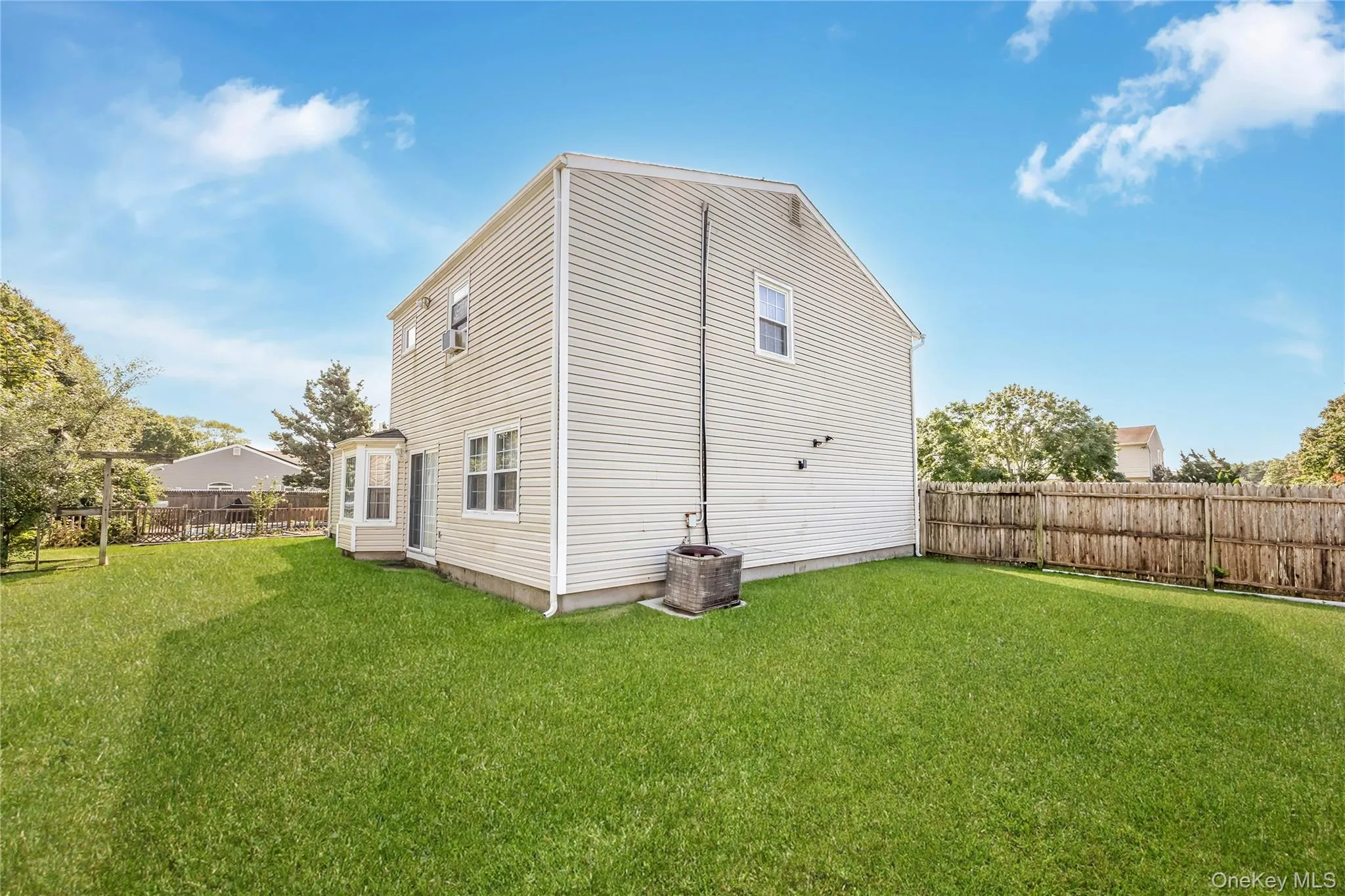 11 Shade Tree Lane, Brookhaven, NY, 3 Bedrooms Bedrooms, 8 Rooms Rooms,1 BathroomBathrooms,Residential,For Rent,Shade Tree,0,1042770 11 Shade Tree Lane, Brookhaven, NY, 3 Bedrooms Bedrooms, 8 Rooms Rooms,1 BathroomBathrooms,Residential,For Rent,Shade Tree,0,1042770