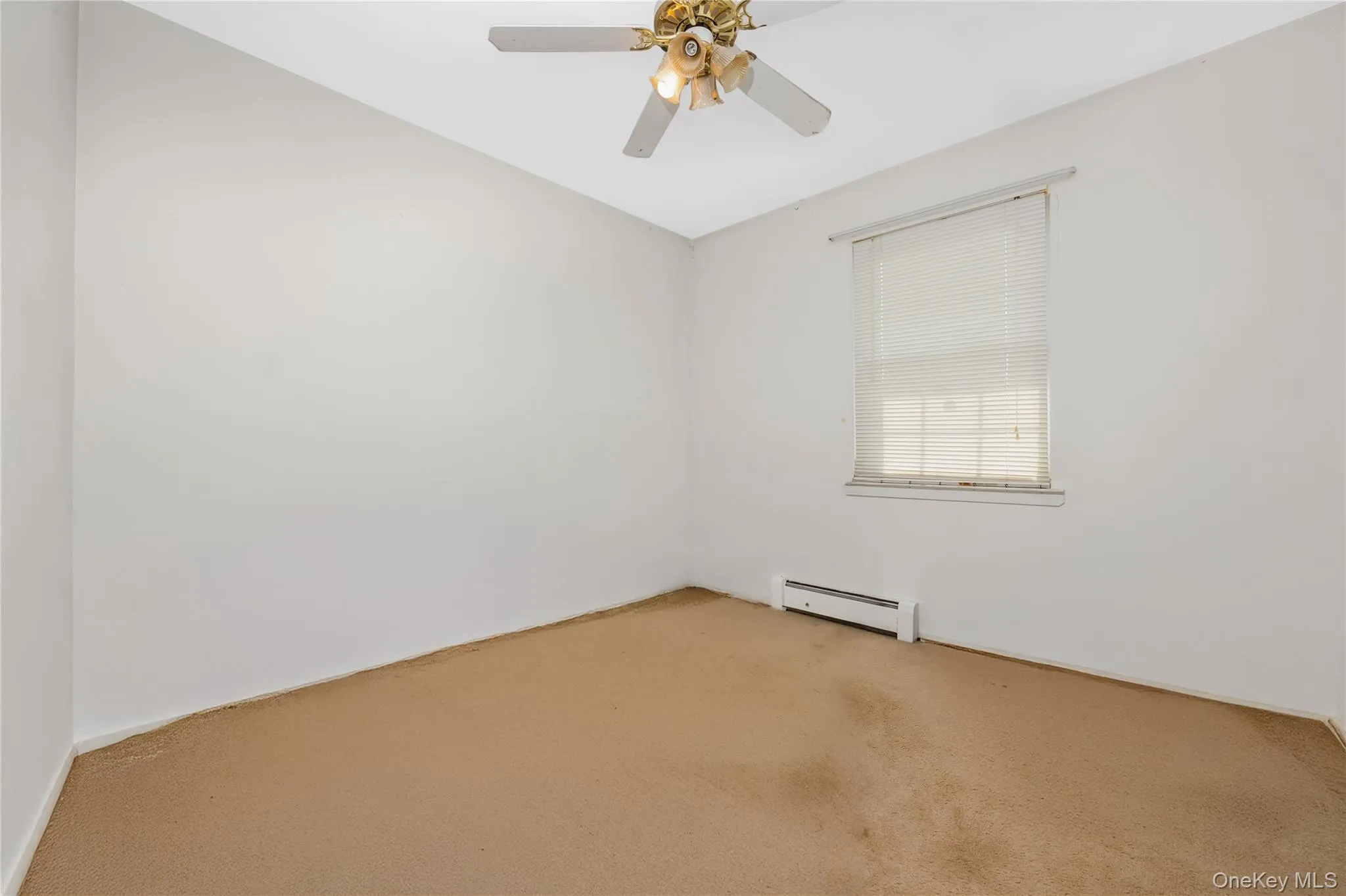 11 Shade Tree Lane, Brookhaven, NY, 3 Bedrooms Bedrooms, 8 Rooms Rooms,1 BathroomBathrooms,Residential,For Rent,Shade Tree,0,1042770 11 Shade Tree Lane, Brookhaven, NY, 3 Bedrooms Bedrooms, 8 Rooms Rooms,1 BathroomBathrooms,Residential,For Rent,Shade Tree,0,1042770