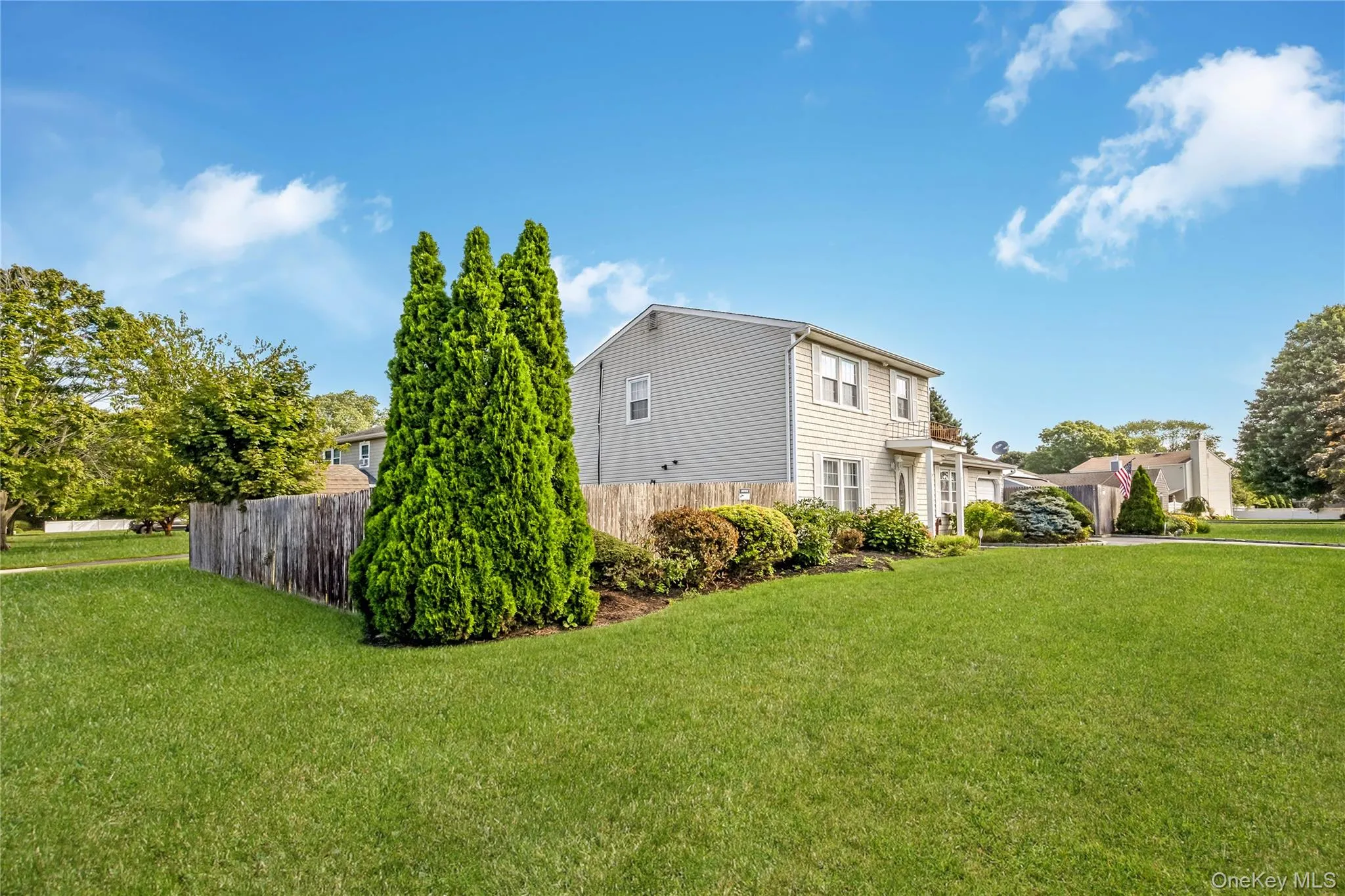 11 Shade Tree Lane, Brookhaven, NY, 3 Bedrooms Bedrooms, 8 Rooms Rooms,1 BathroomBathrooms,Residential,For Rent,Shade Tree,0,1042770 11 Shade Tree Lane, Brookhaven, NY, 3 Bedrooms Bedrooms, 8 Rooms Rooms,1 BathroomBathrooms,Residential,For Rent,Shade Tree,0,1042770