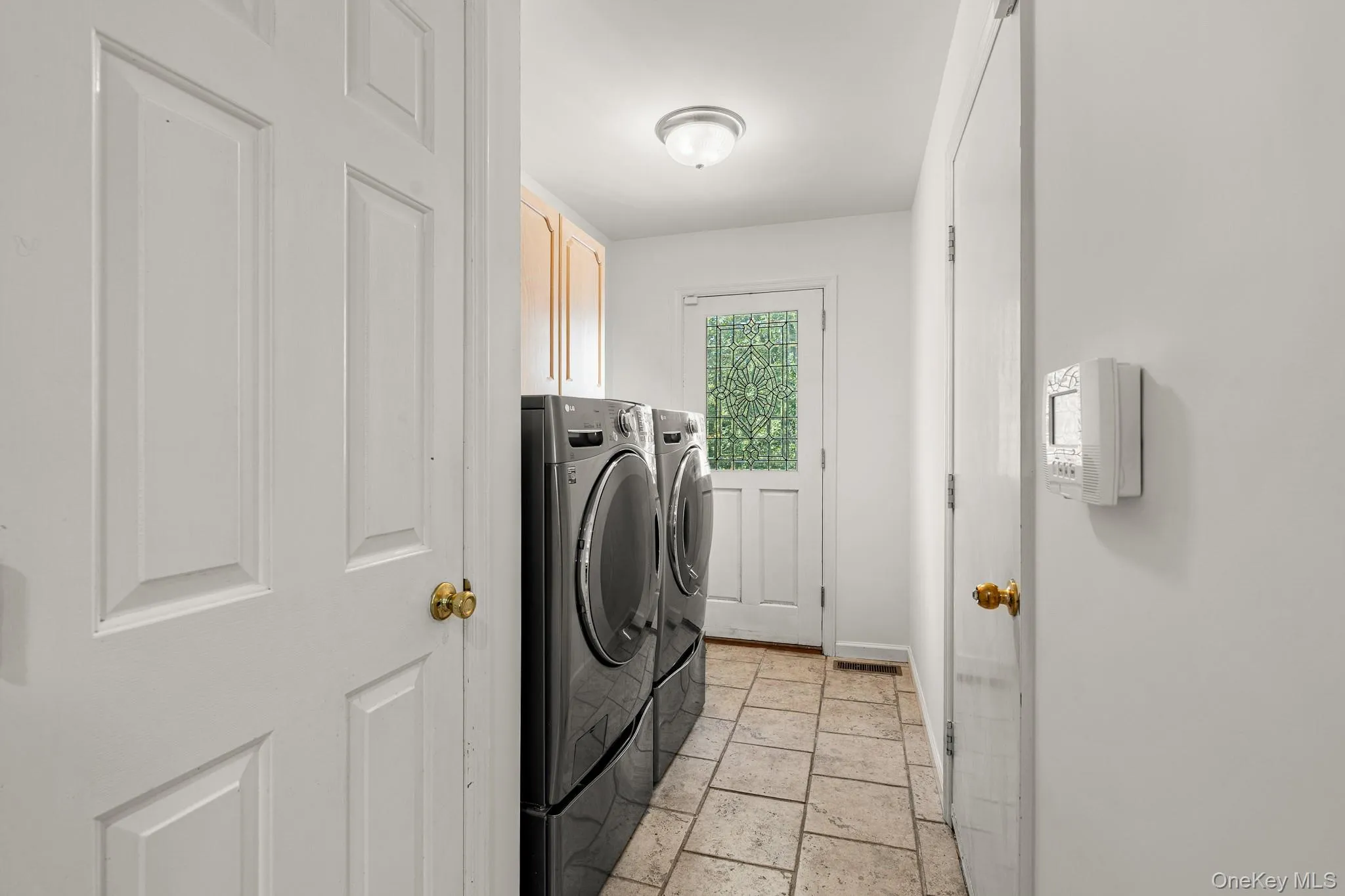 18 Arbor Court, Kent, NY, 4 Bedrooms Bedrooms, 9 Rooms Rooms,2 BathroomsBathrooms,Residential,For Rent,Arbor,0,1042775 18 Arbor Court, Kent, NY, 4 Bedrooms Bedrooms, 9 Rooms Rooms,2 BathroomsBathrooms,Residential,For Rent,Arbor,0,1042775
