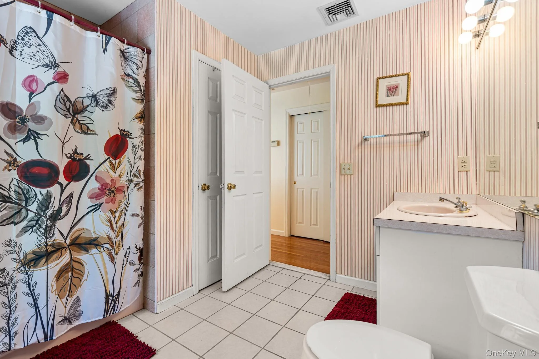 18 Arbor Court, Kent, NY, 4 Bedrooms Bedrooms, 9 Rooms Rooms,2 BathroomsBathrooms,Residential,For Rent,Arbor,0,1042775 18 Arbor Court, Kent, NY, 4 Bedrooms Bedrooms, 9 Rooms Rooms,2 BathroomsBathrooms,Residential,For Rent,Arbor,0,1042775