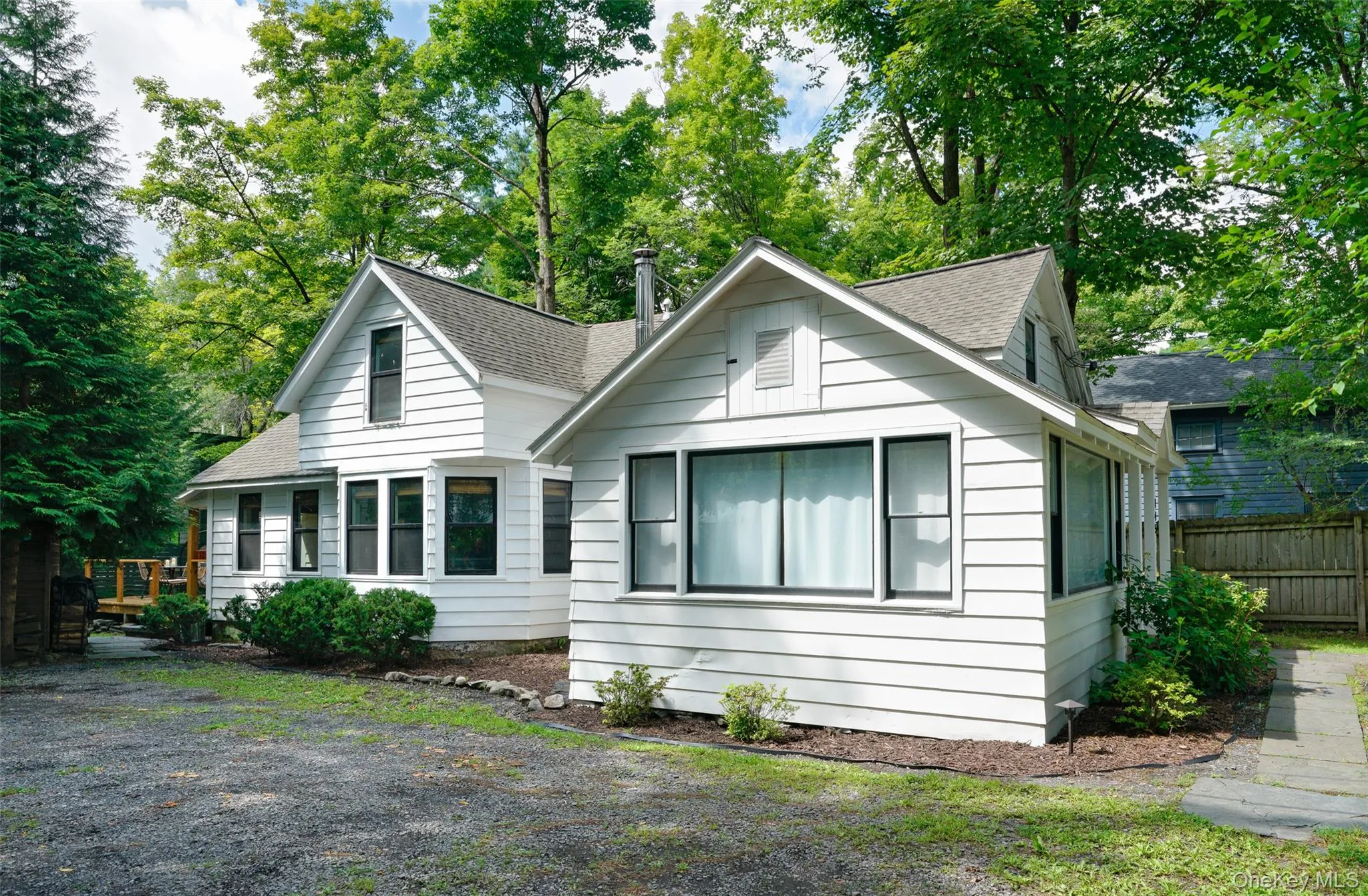 145 Tinker Street, Woodstock, NY, 3 Bedrooms Bedrooms, 9 Rooms Rooms,2 BathroomsBathrooms,Residential,For Rent,Tinker,0,1042782 145 Tinker Street, Woodstock, NY, 3 Bedrooms Bedrooms, 9 Rooms Rooms,2 BathroomsBathrooms,Residential,For Rent,Tinker,0,1042782